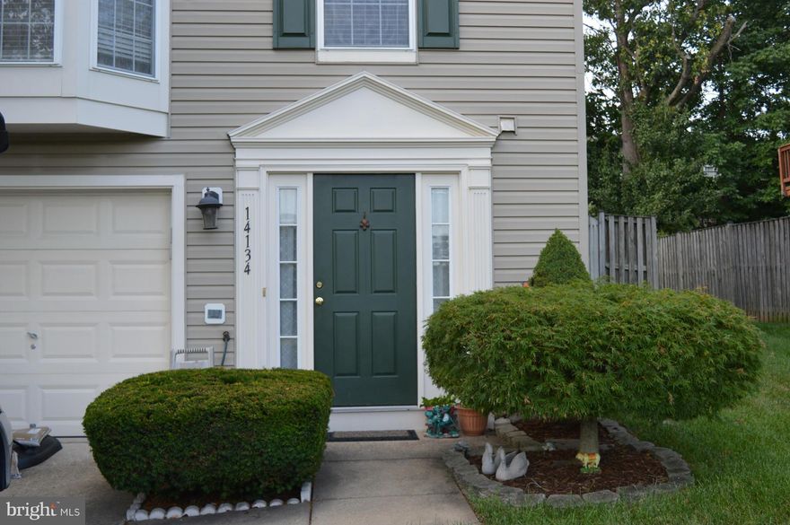 Fully Updated End Unit Townhome in Compton Village, great neighborhood. Reduced rent $2900 for a beautiful private end unit home in Centreville.
New Paint, New carpets, New appliances, Polished Hardwoods, Deck with Hot Tub, Luxury Stone Patio, Fenced yard, End Unit Townhome. One Car garage. 
Fenced yard with side gate. 
Move into an almost new Townhome.  
Gas cooking.  Plenty of parking. 3 bed 2 and half bath townhome in Centerville.
Welcoming quiet and safe neighborhood! Swimming pool in community, Lots of amenities.