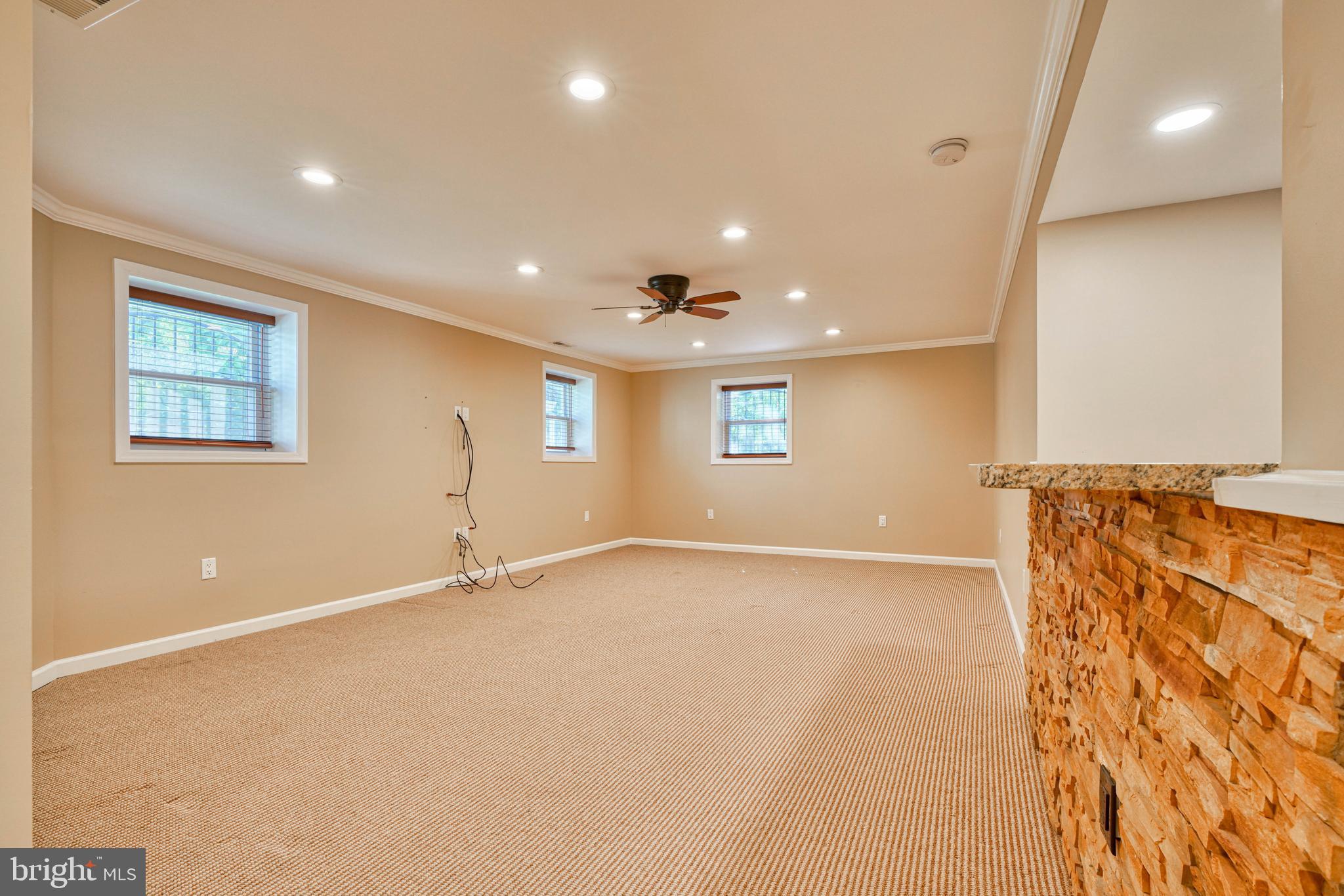 LAKELAND - Residential