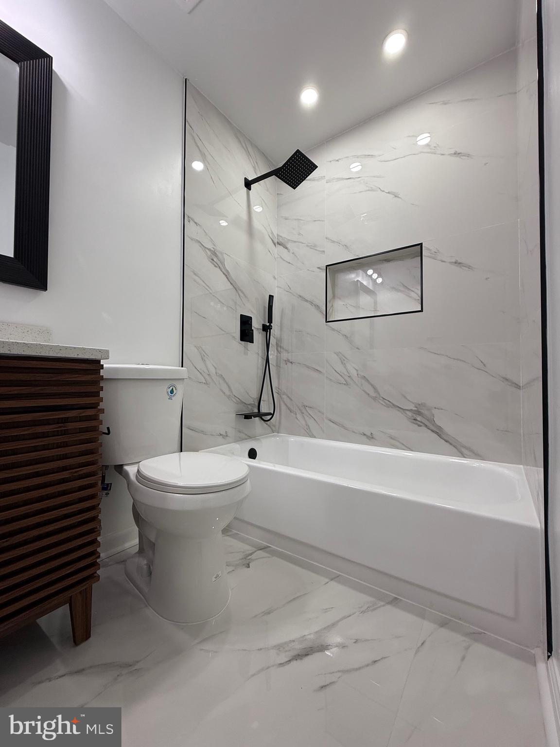 DALE CITY - Residential