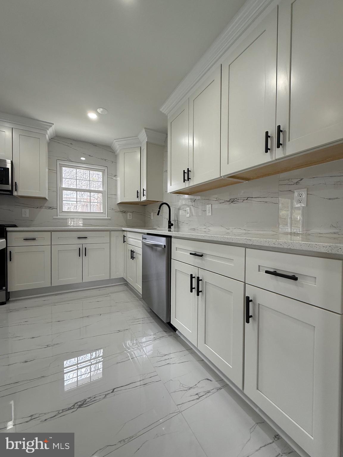 DALE CITY - Residential