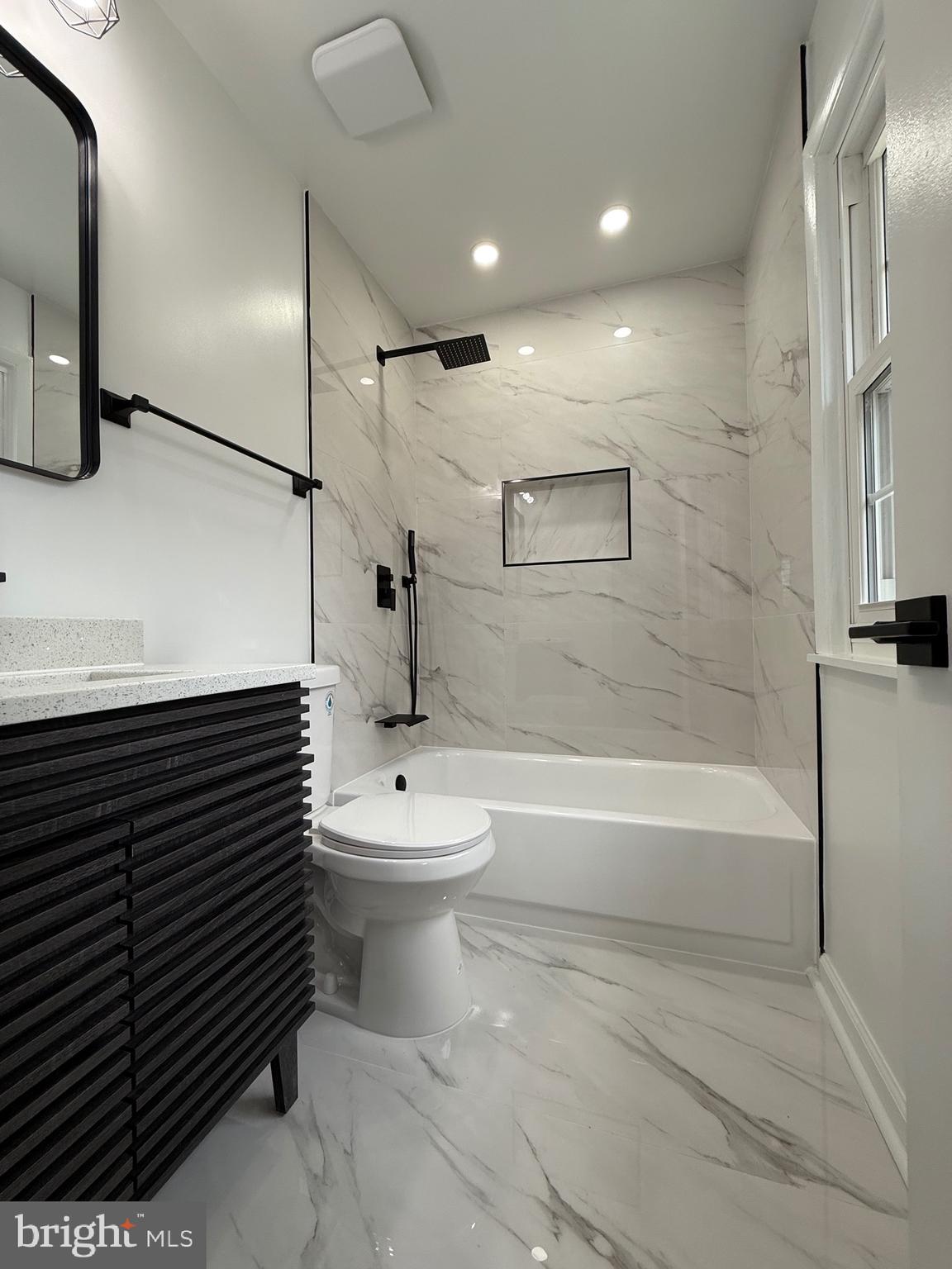 DALE CITY - Residential