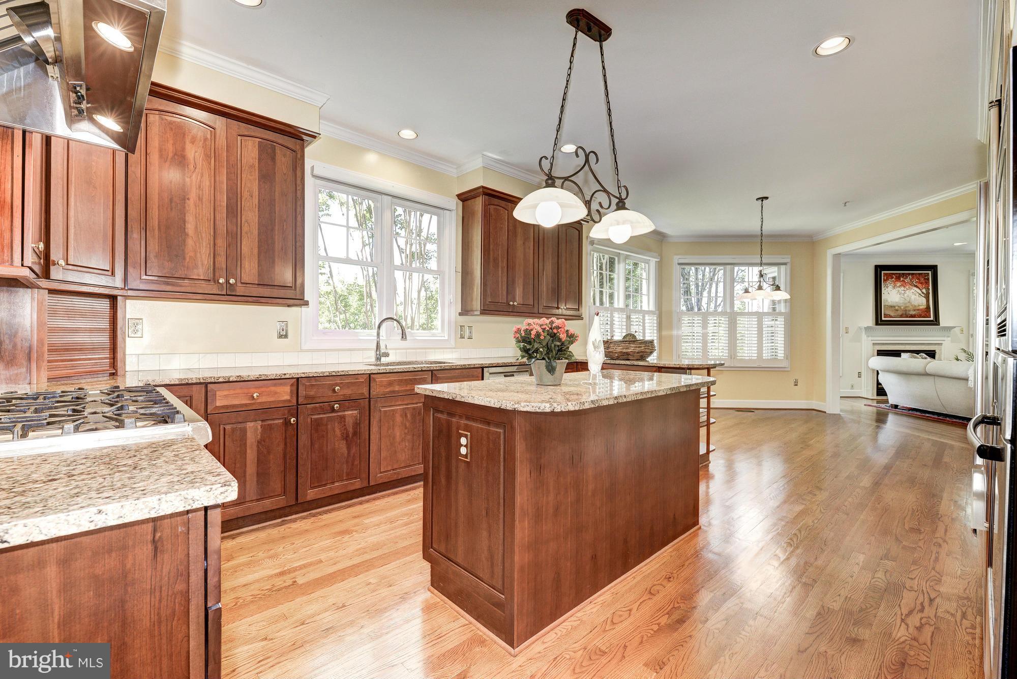 RIVER FALLS - Residential