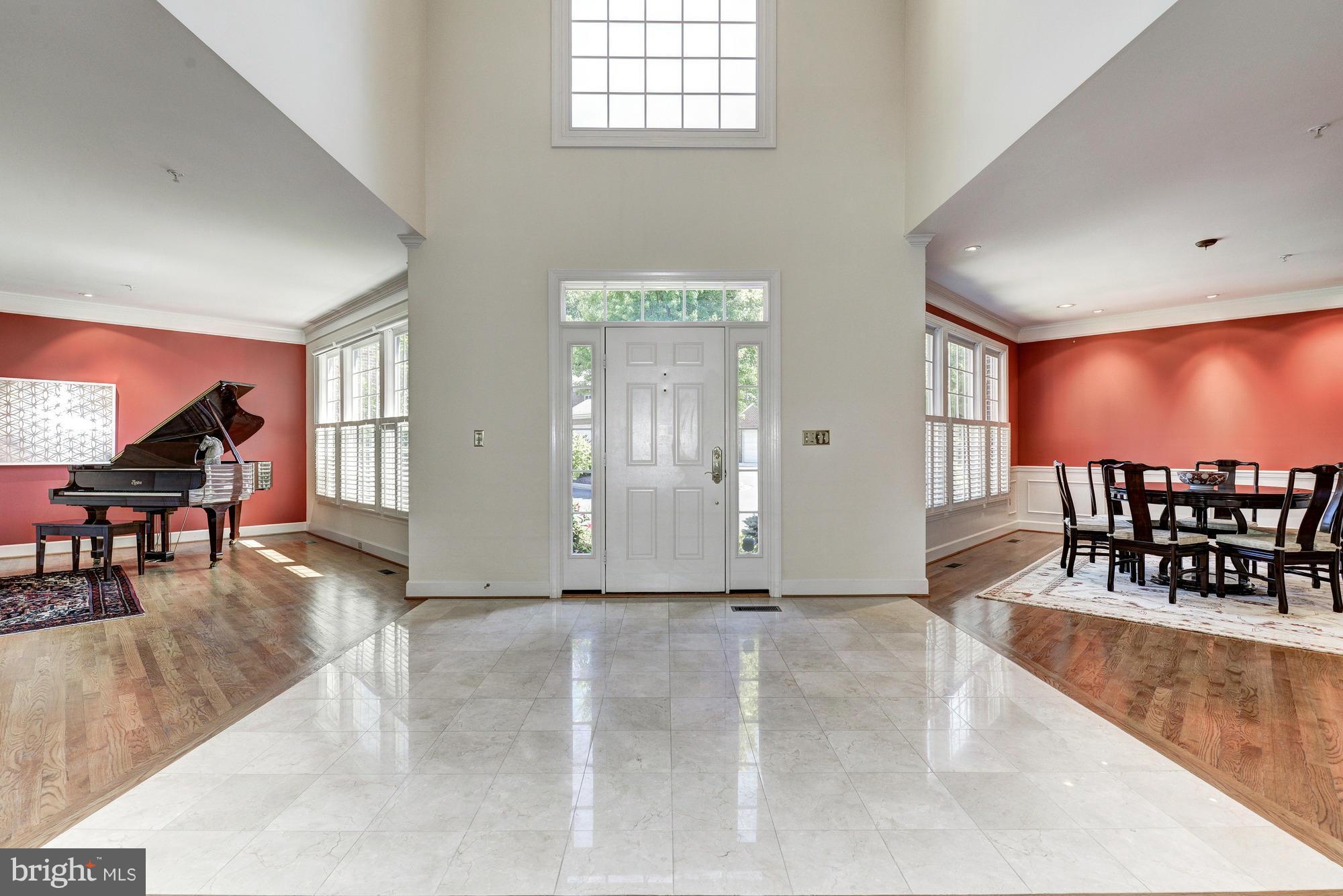 RIVER FALLS - Residential