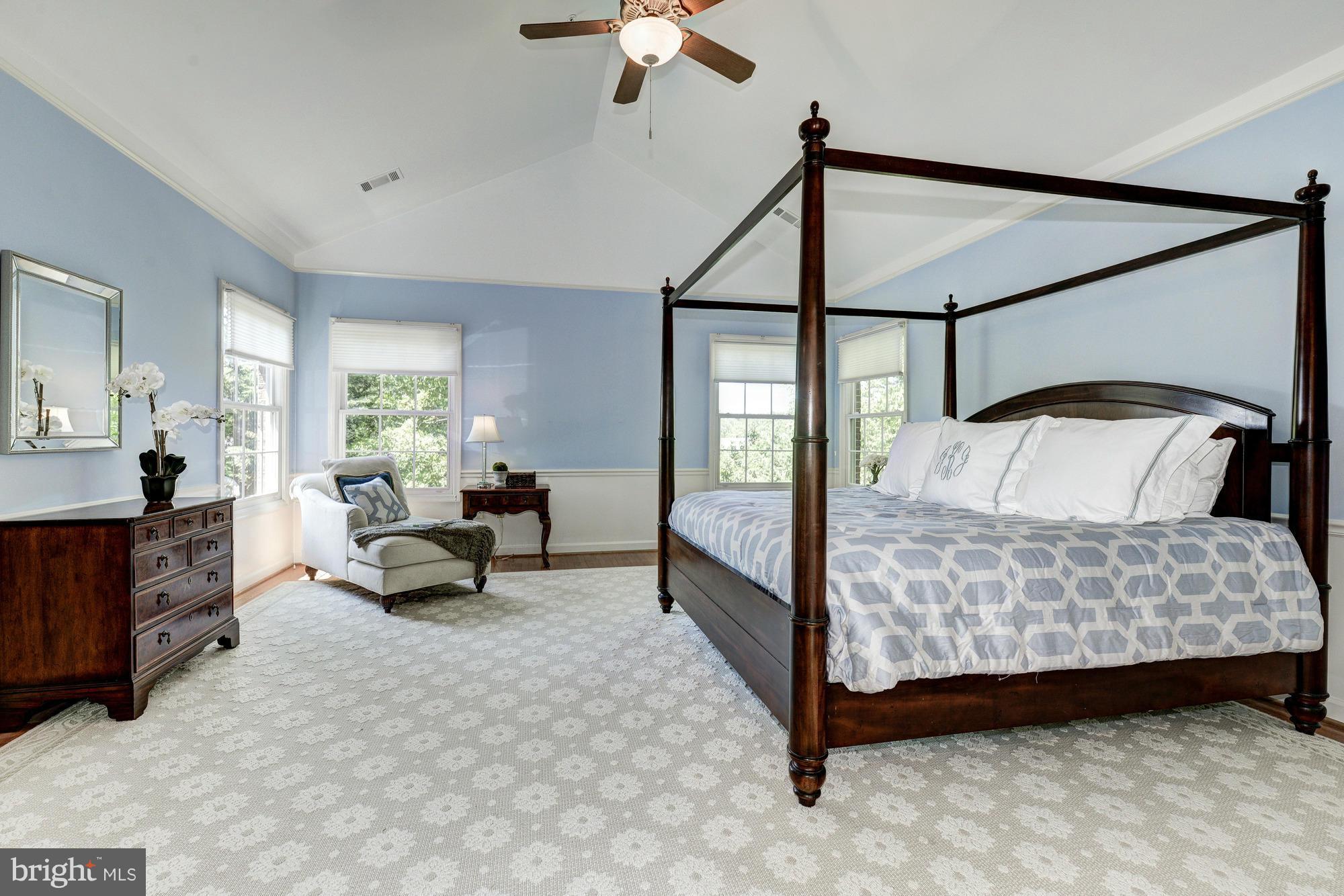 RIVER FALLS - Residential