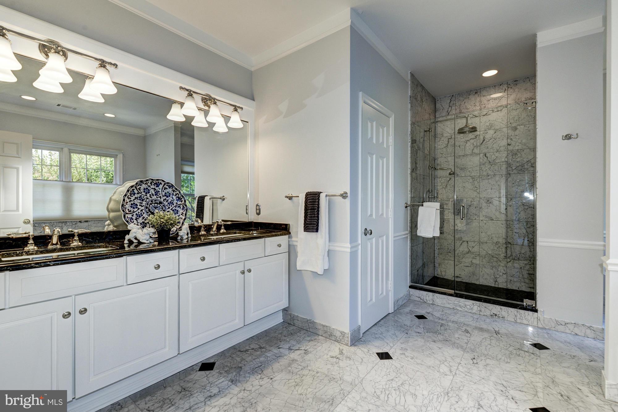 RIVER FALLS - Residential