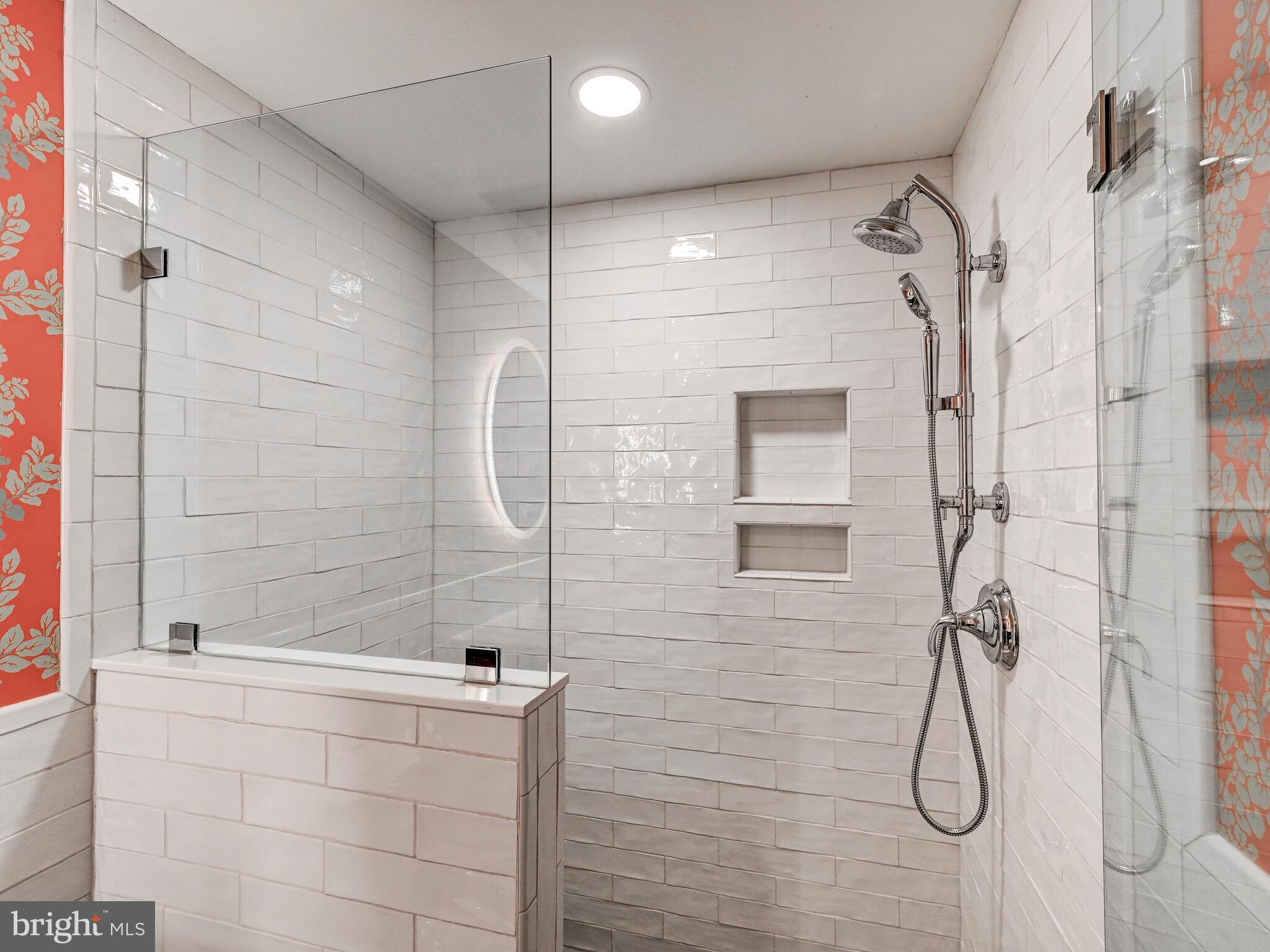 CROSS KEYS - Residential