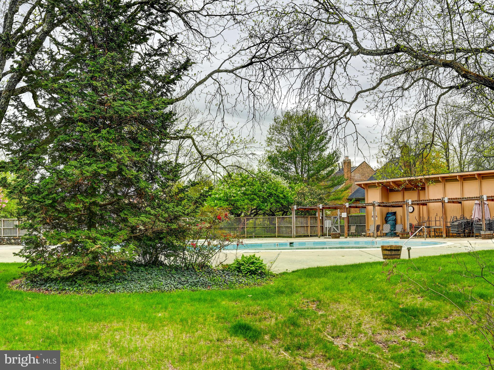 CROSS KEYS - Residential