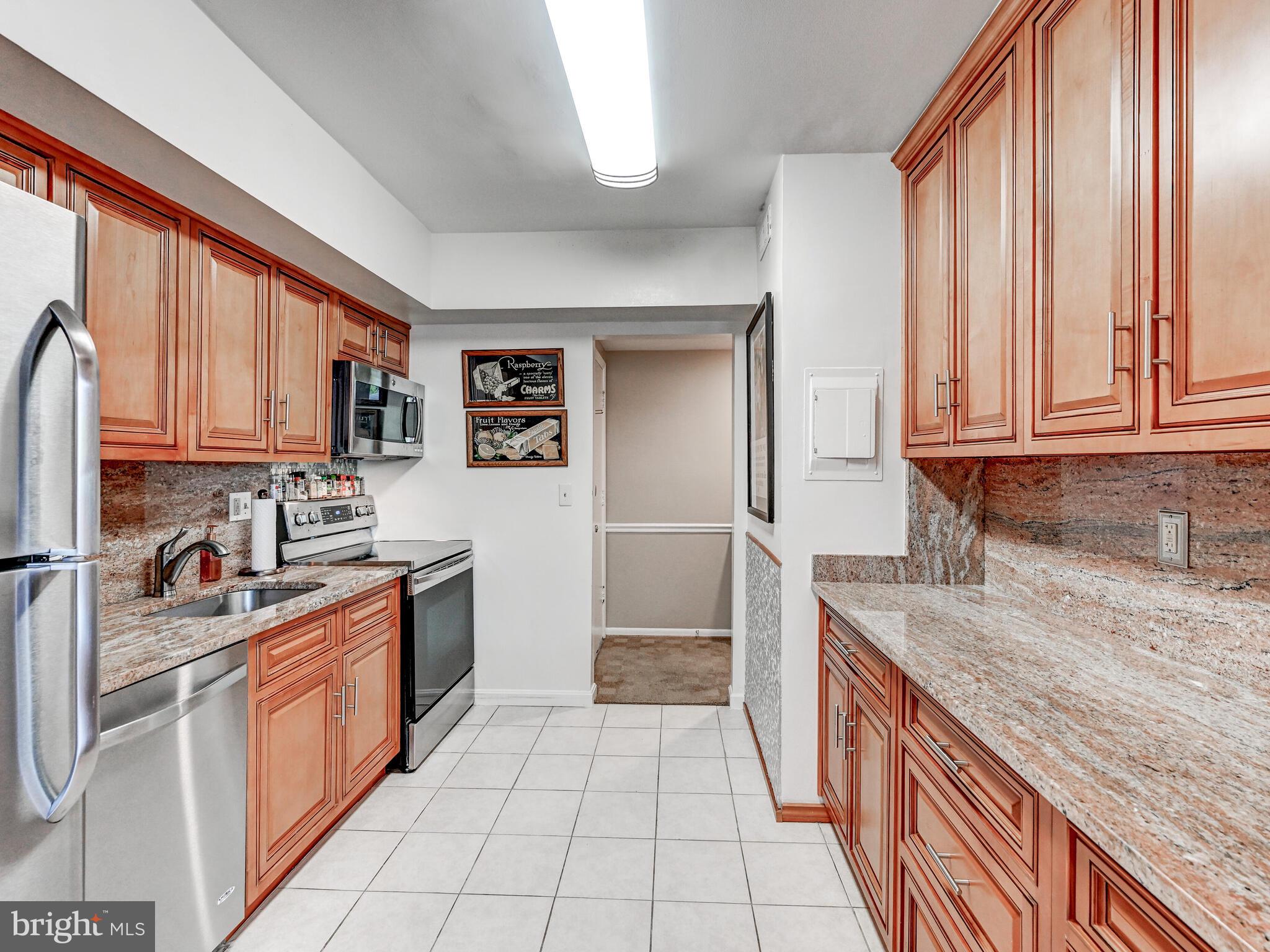 CROSS KEYS - Residential