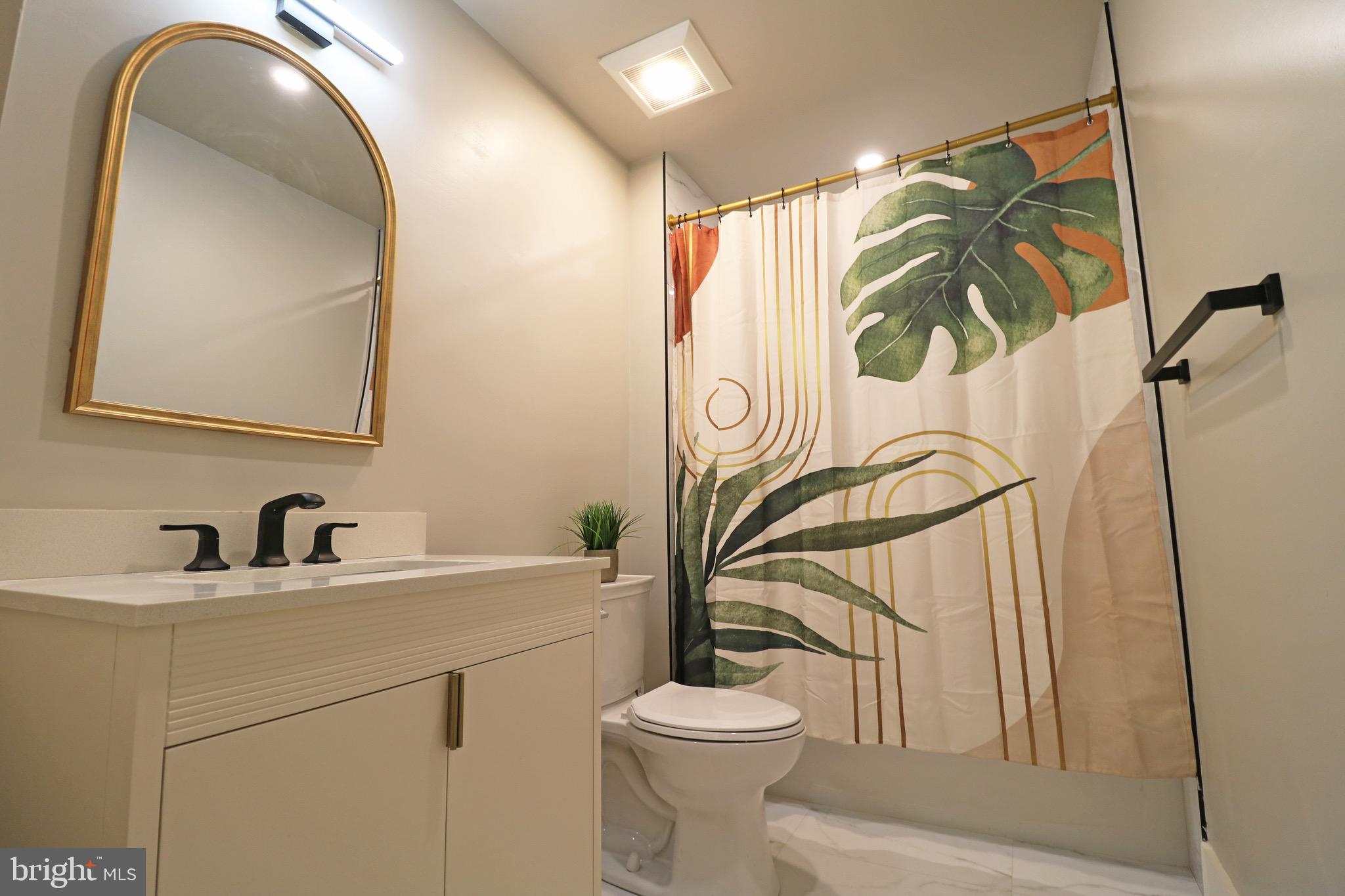 TWIN OAKS - Residential