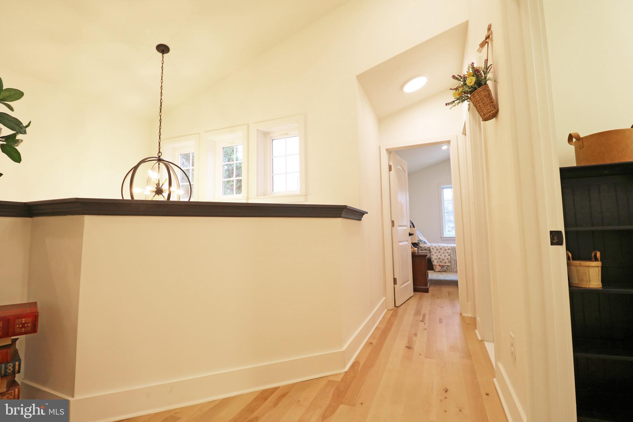 TWIN OAKS - Residential