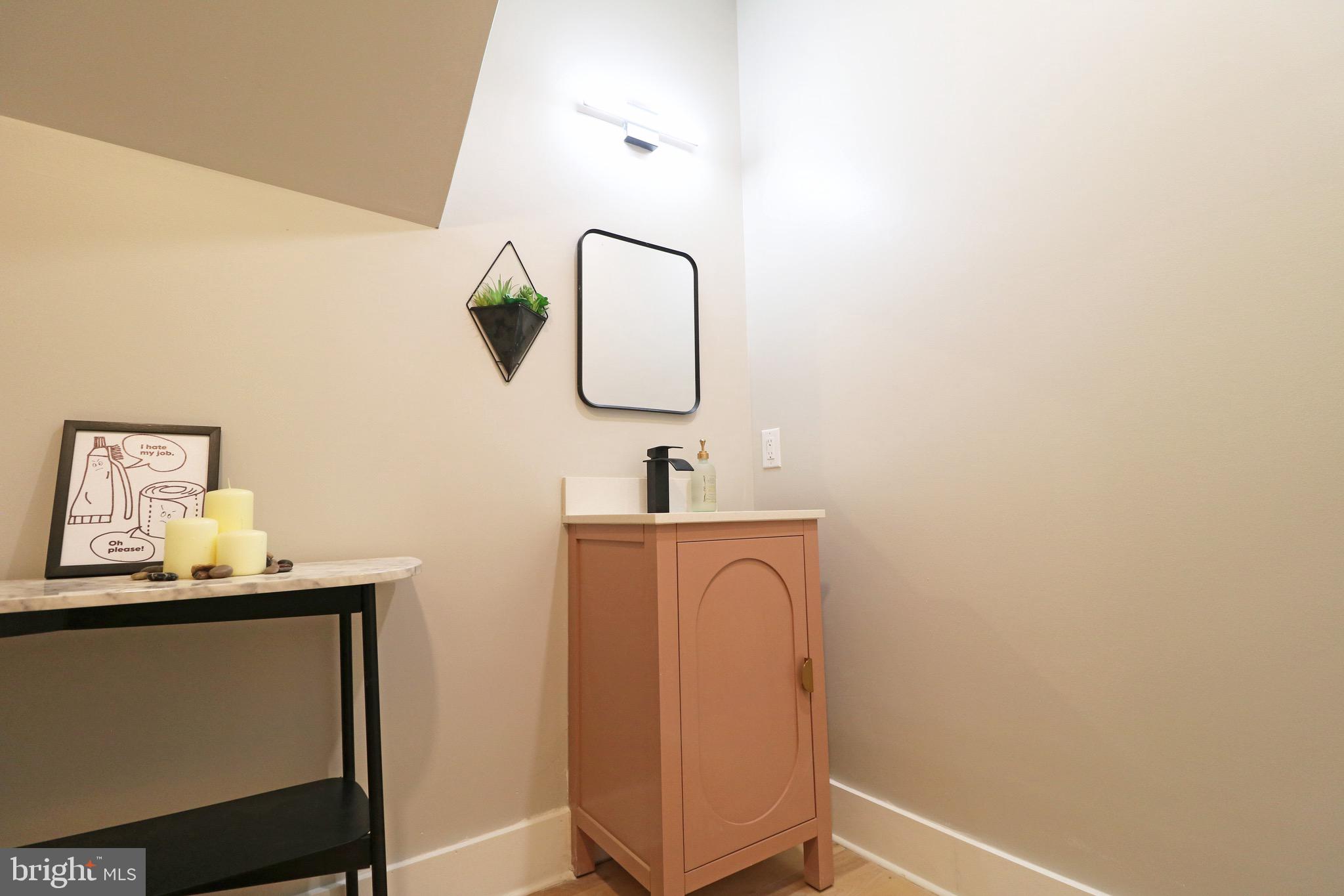 TWIN OAKS - Residential