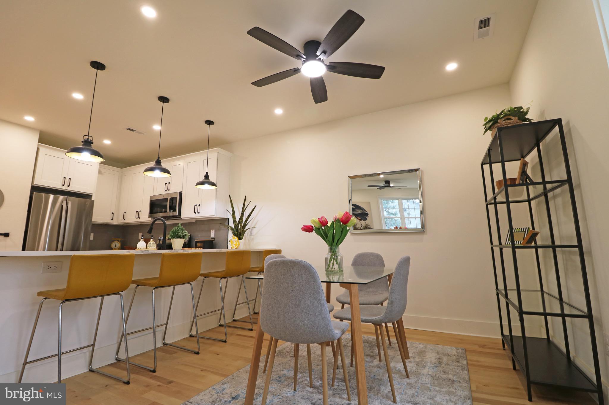 TWIN OAKS - Residential