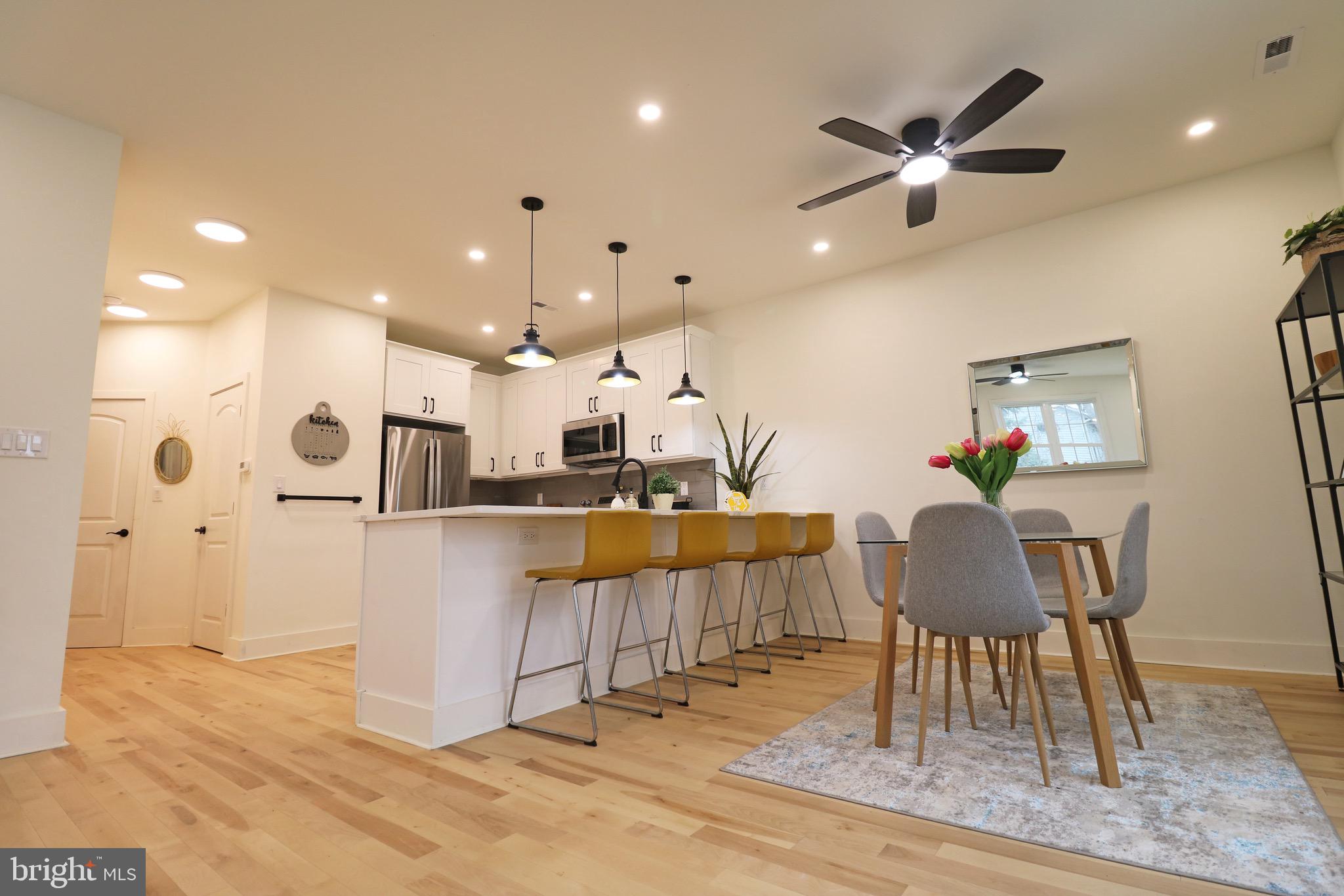 TWIN OAKS - Residential