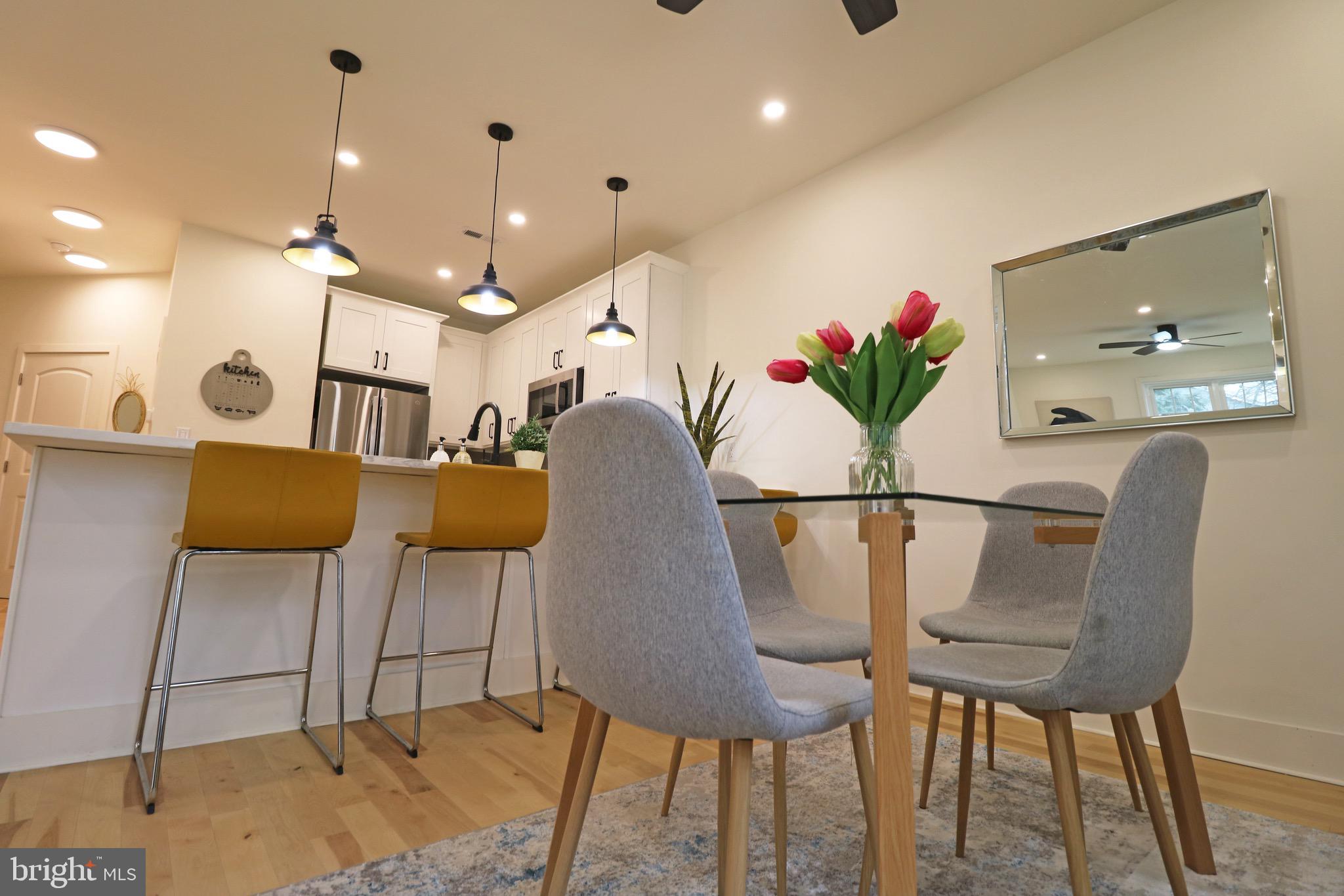 TWIN OAKS - Residential