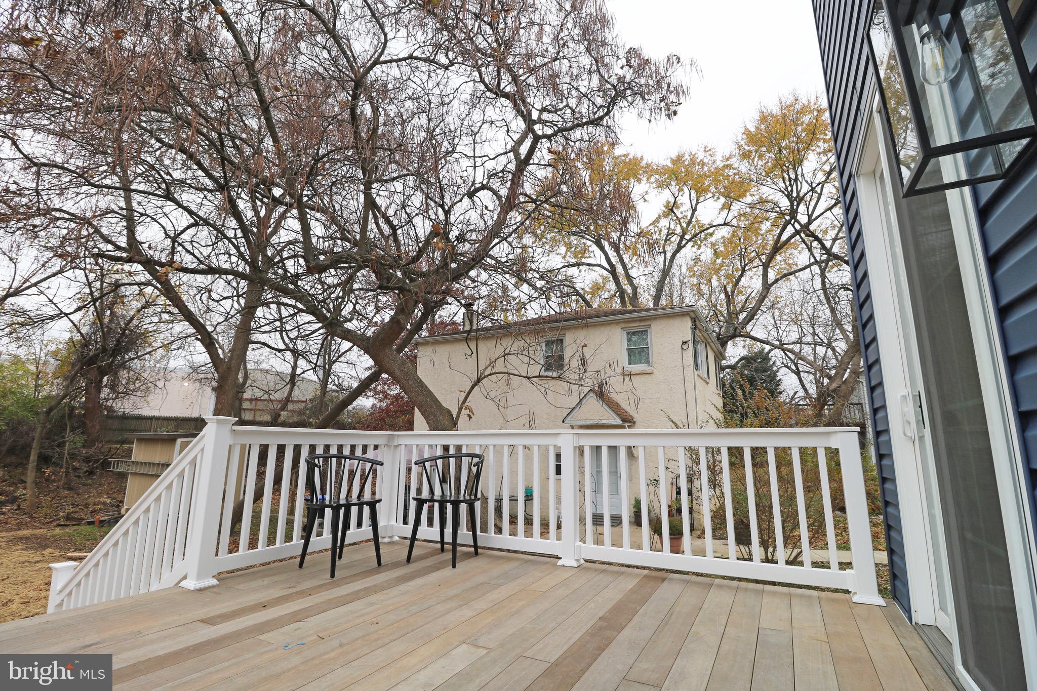 TWIN OAKS - Residential