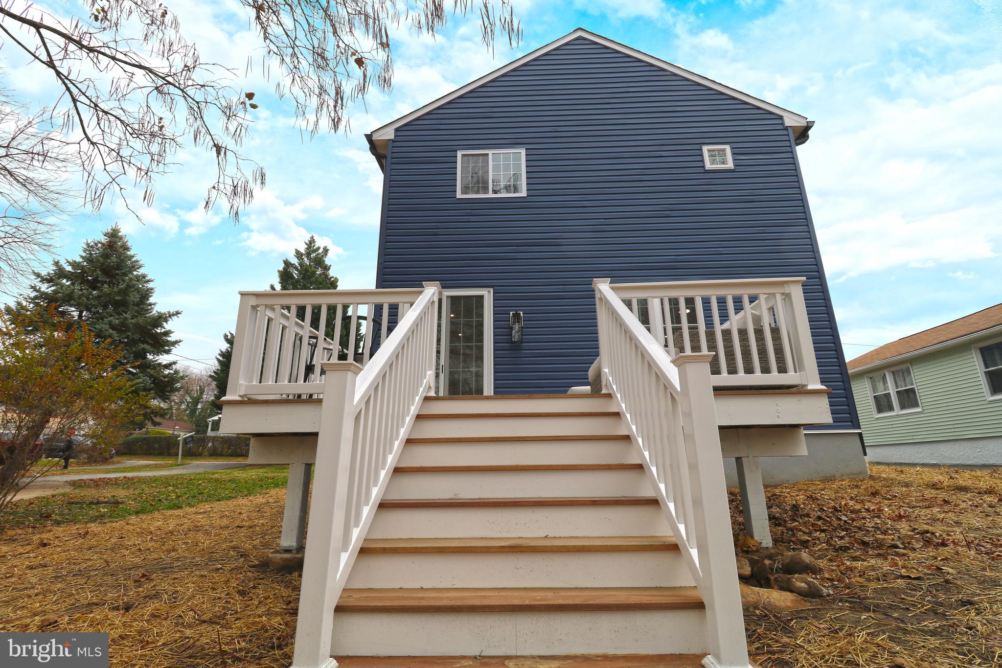 TWIN OAKS - Residential