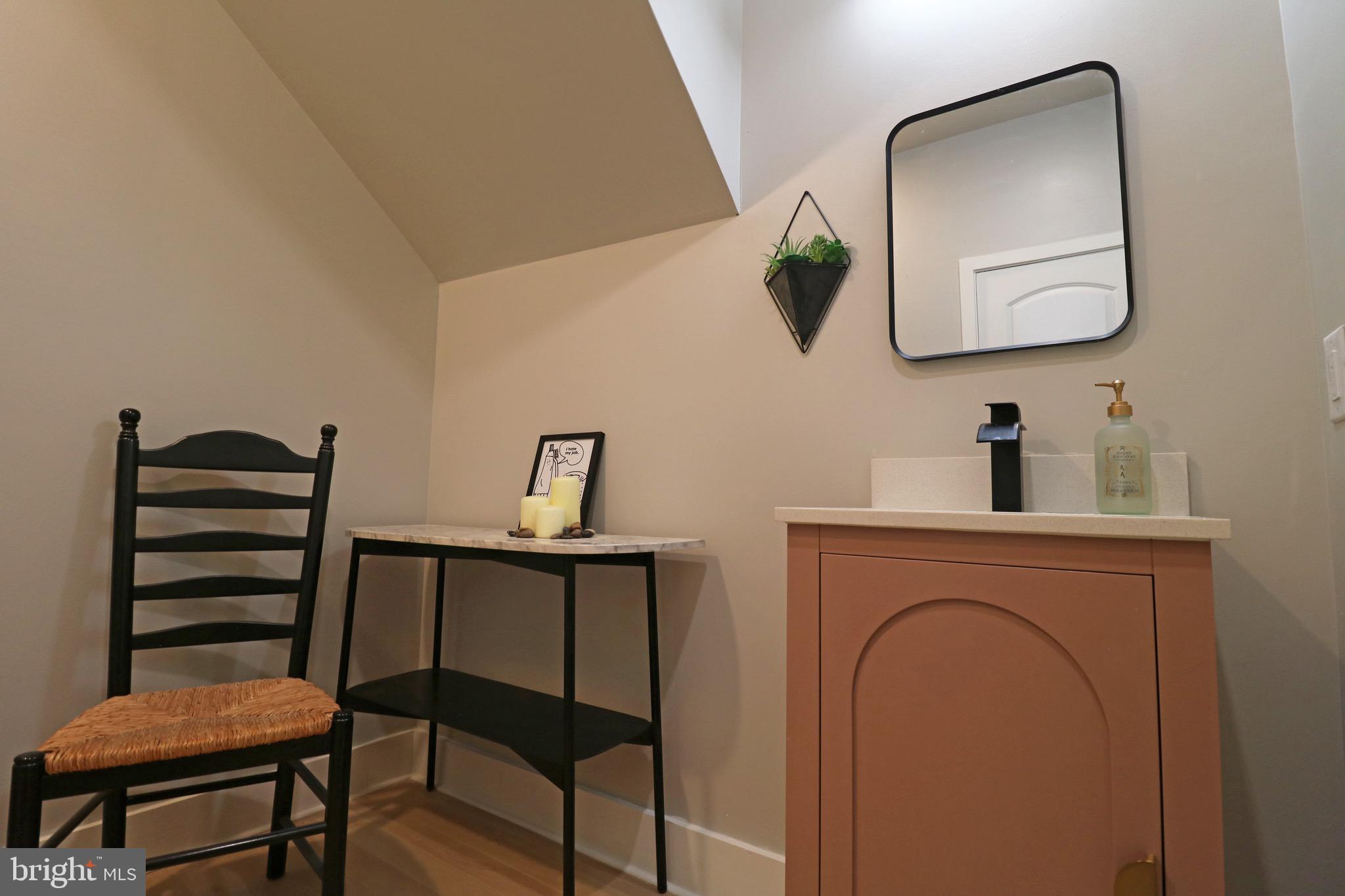 TWIN OAKS - Residential