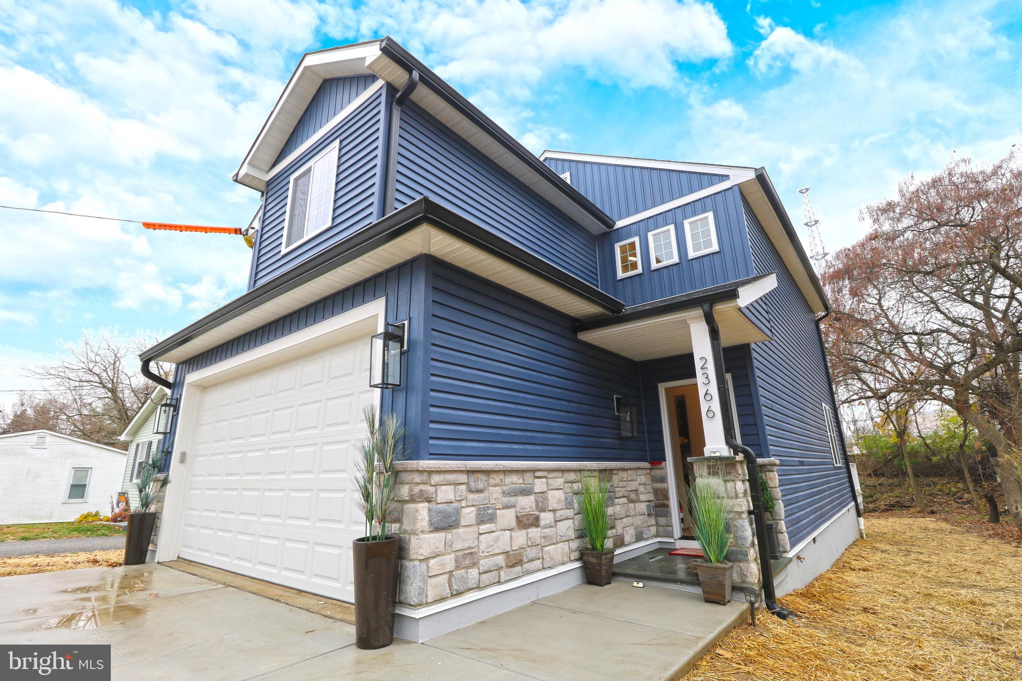 TWIN OAKS - Residential