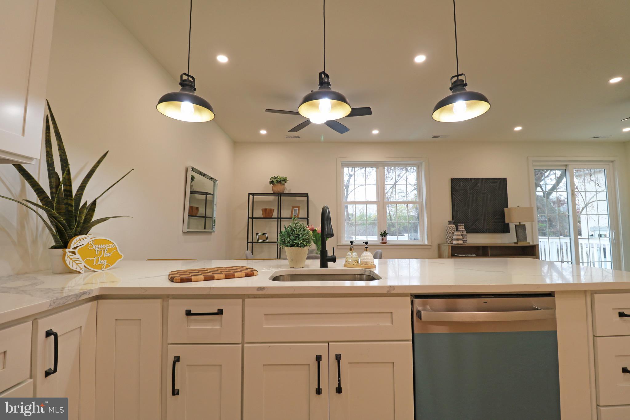 TWIN OAKS - Residential