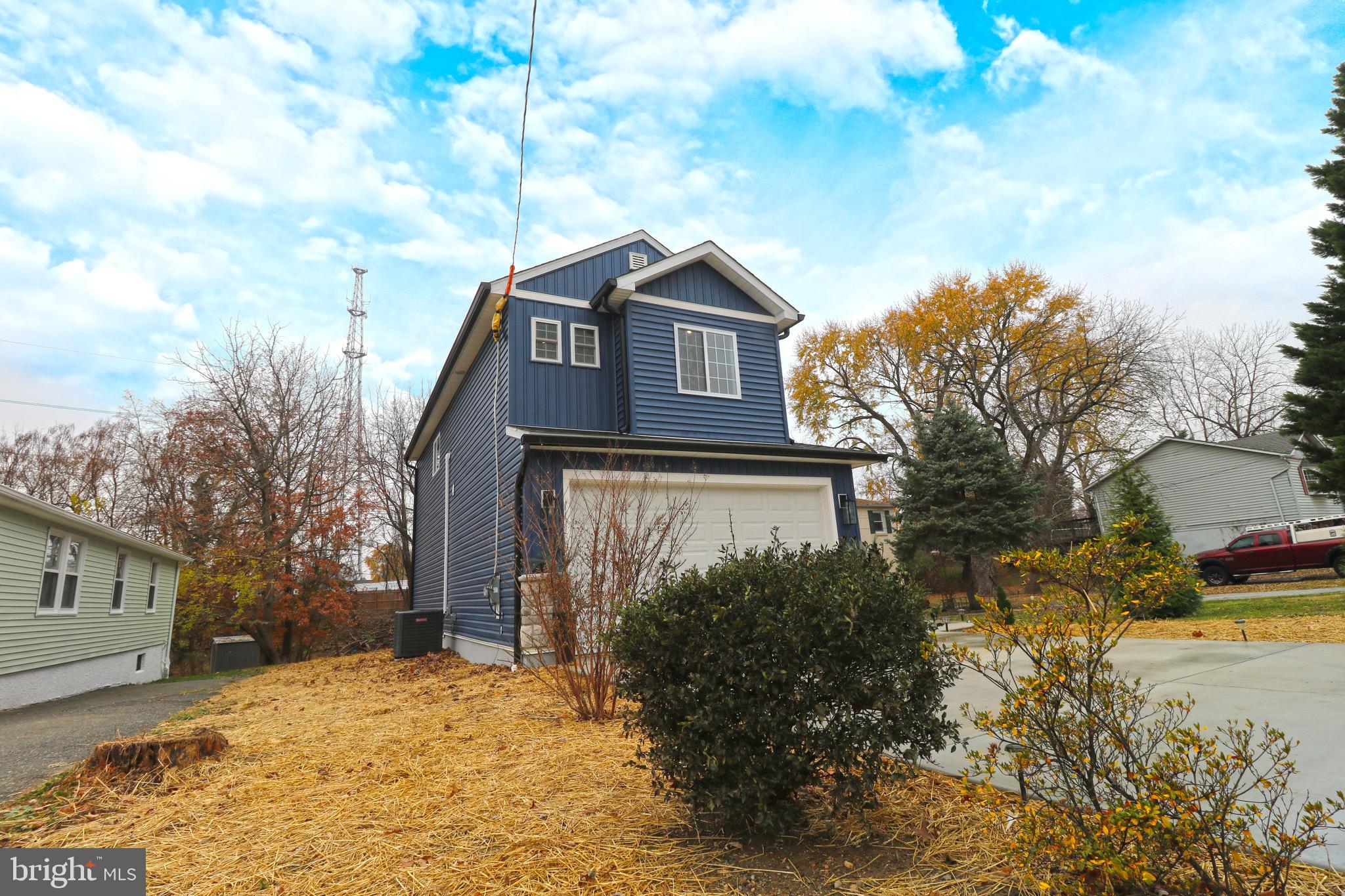 TWIN OAKS - Residential