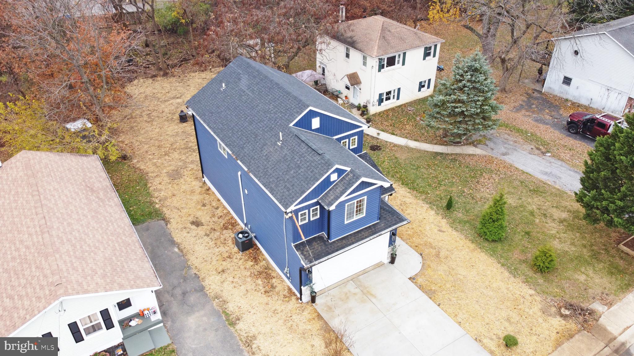 TWIN OAKS - Residential