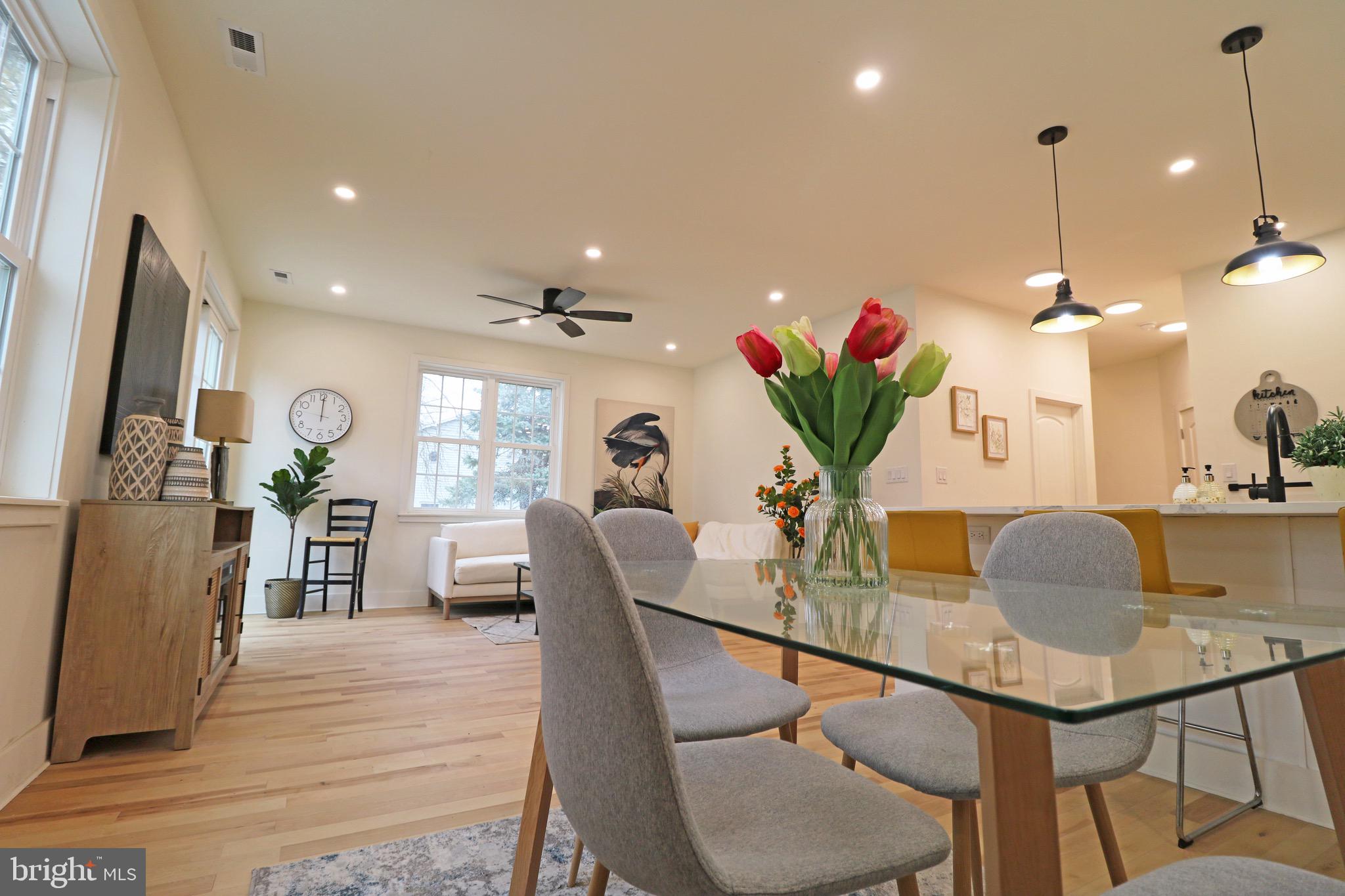 TWIN OAKS - Residential