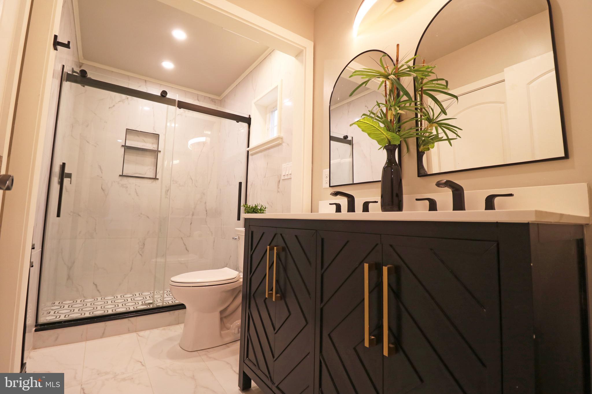 TWIN OAKS - Residential