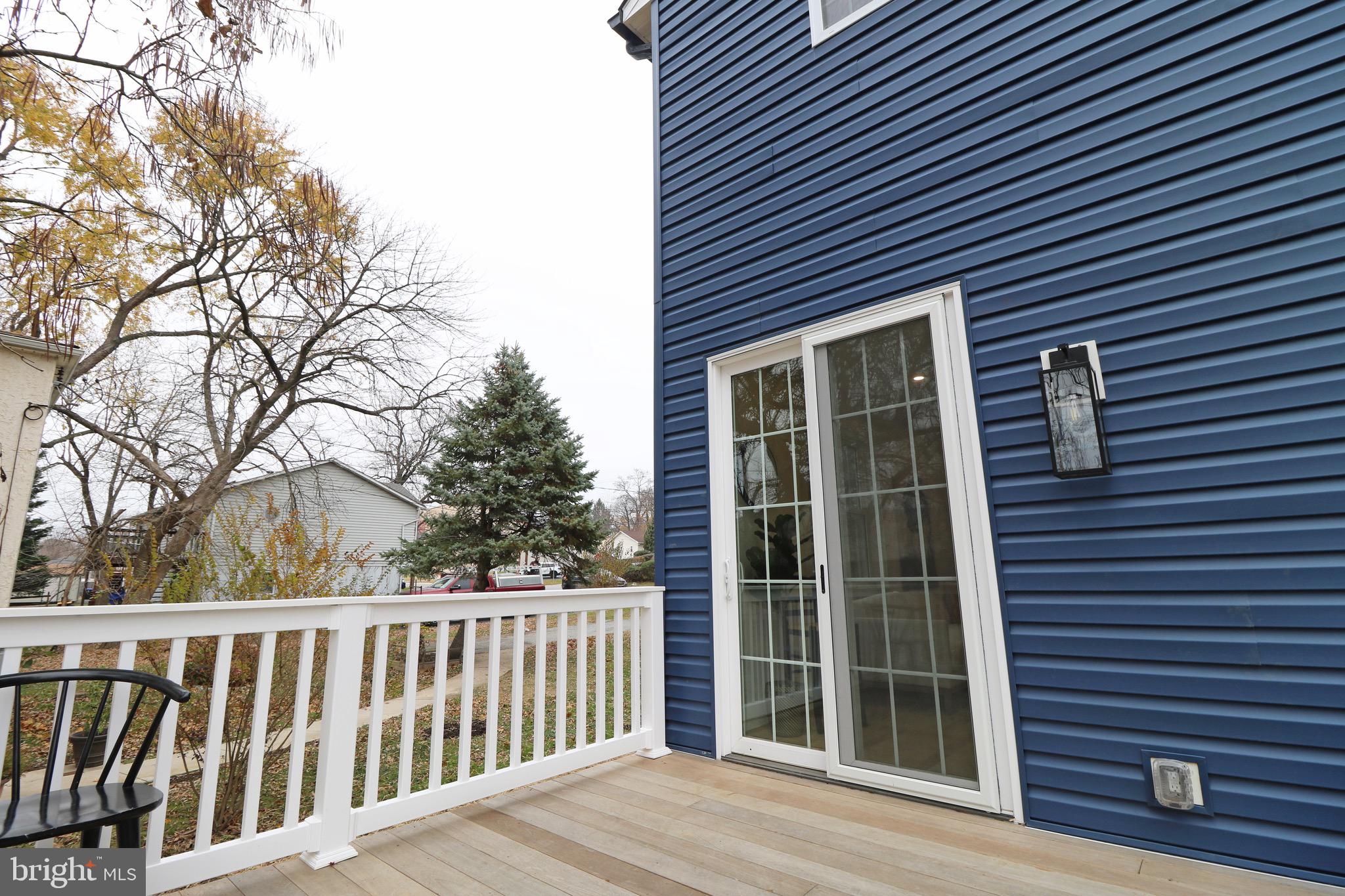 TWIN OAKS - Residential