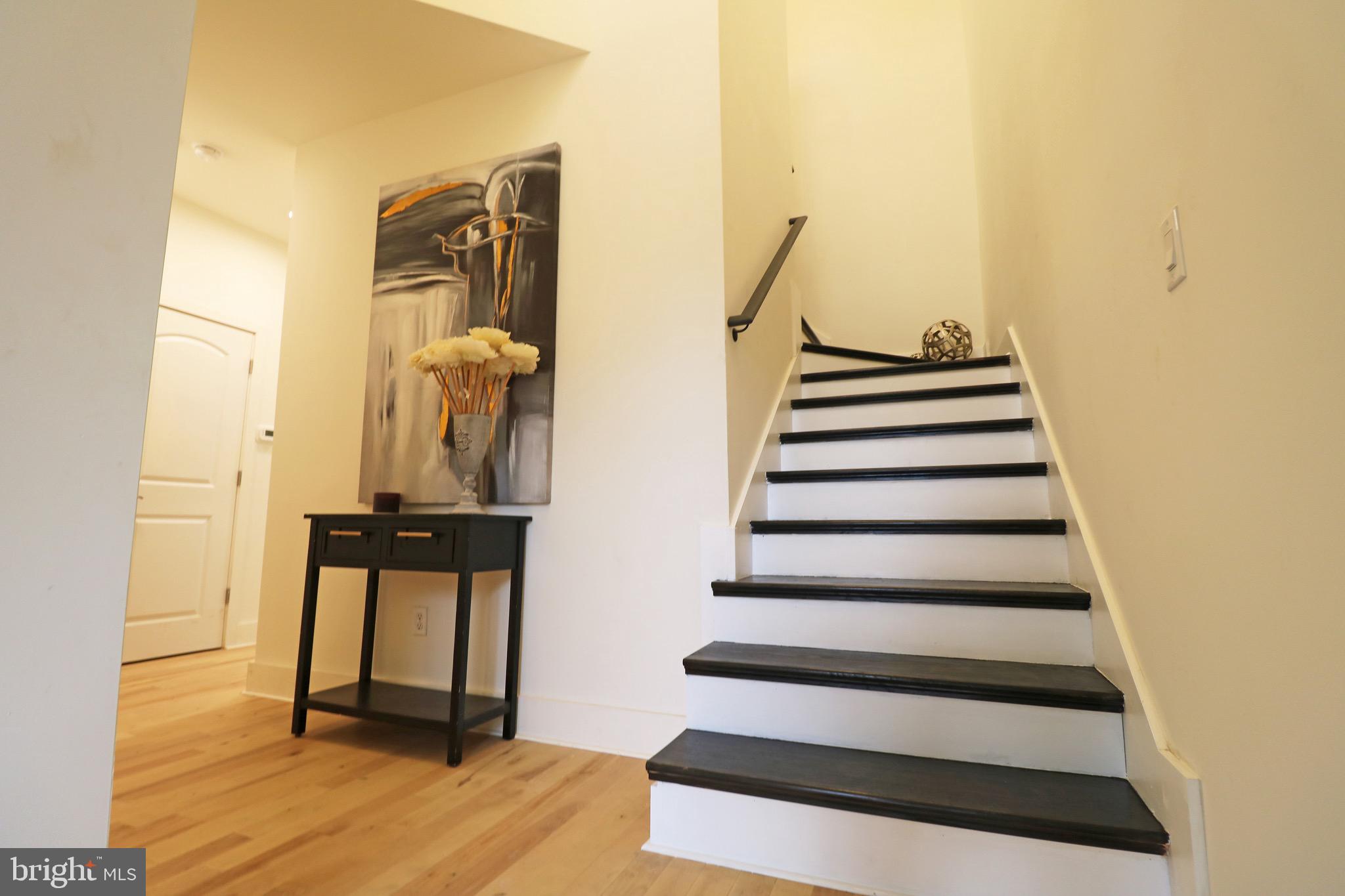 TWIN OAKS - Residential