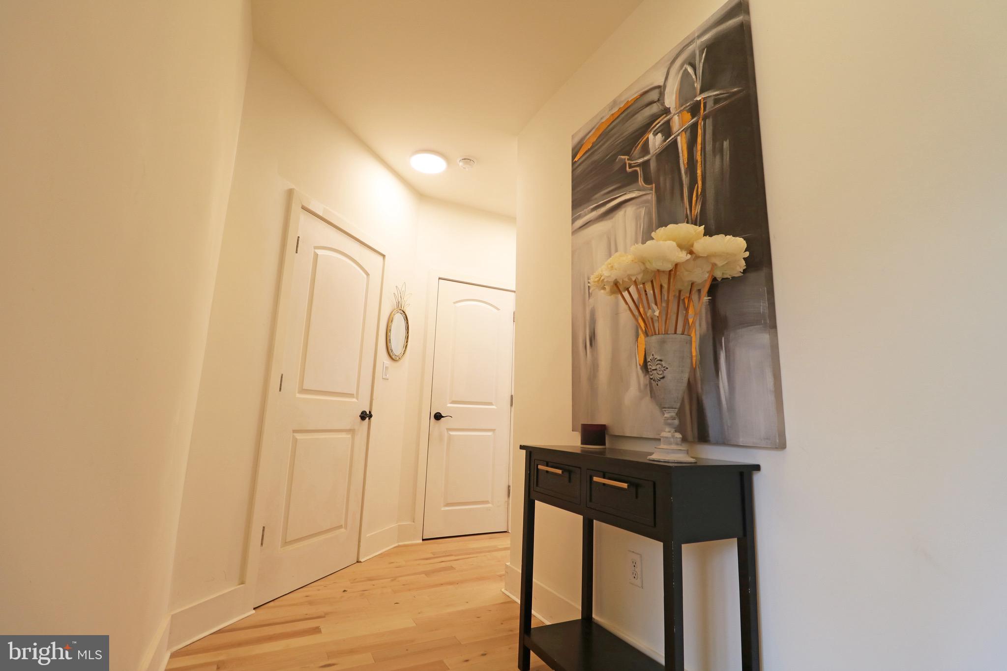 TWIN OAKS - Residential