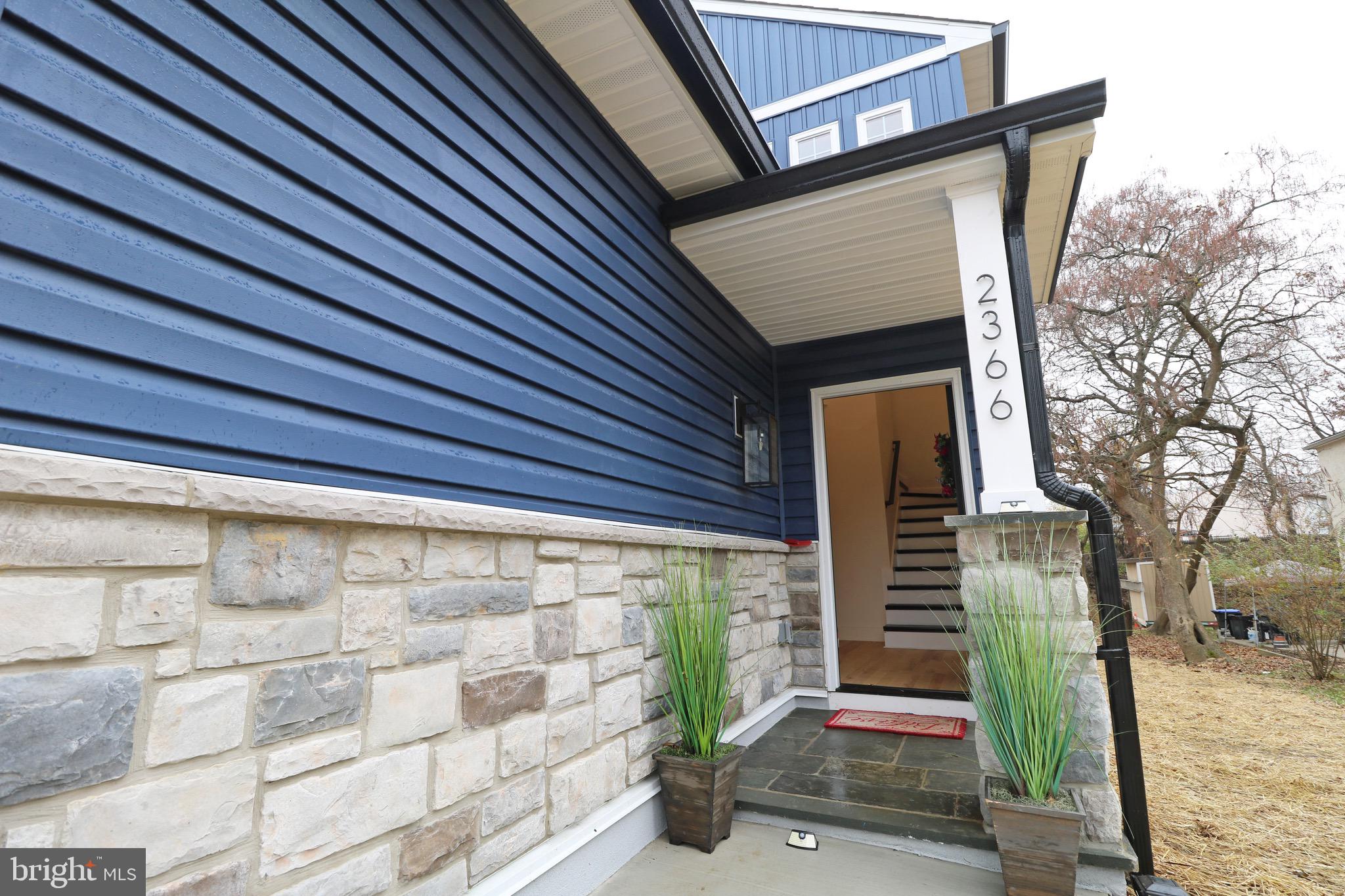 TWIN OAKS - Residential