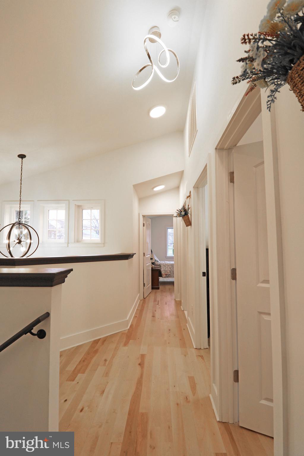 TWIN OAKS - Residential