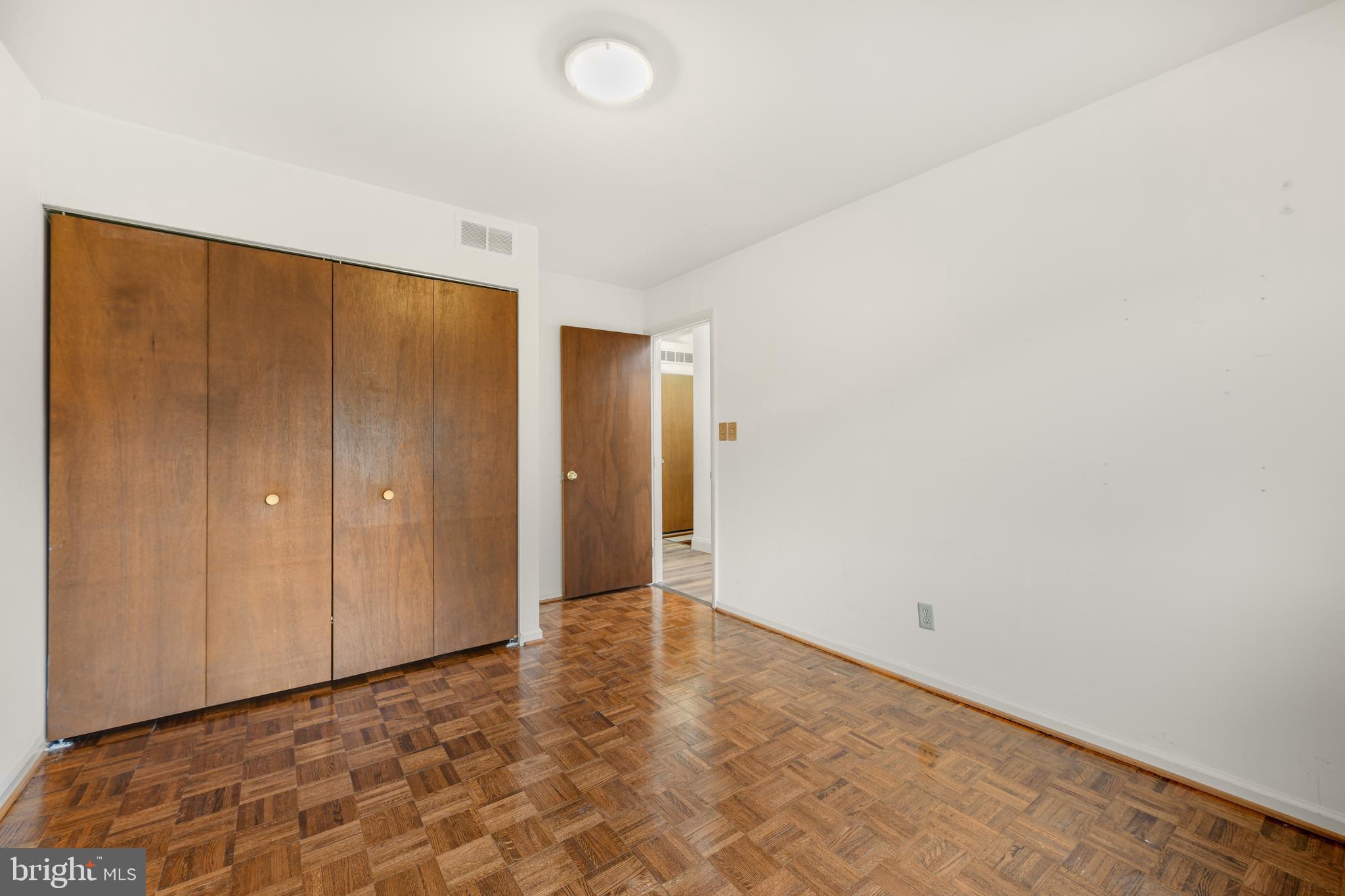 FLYING HILLS - Residential