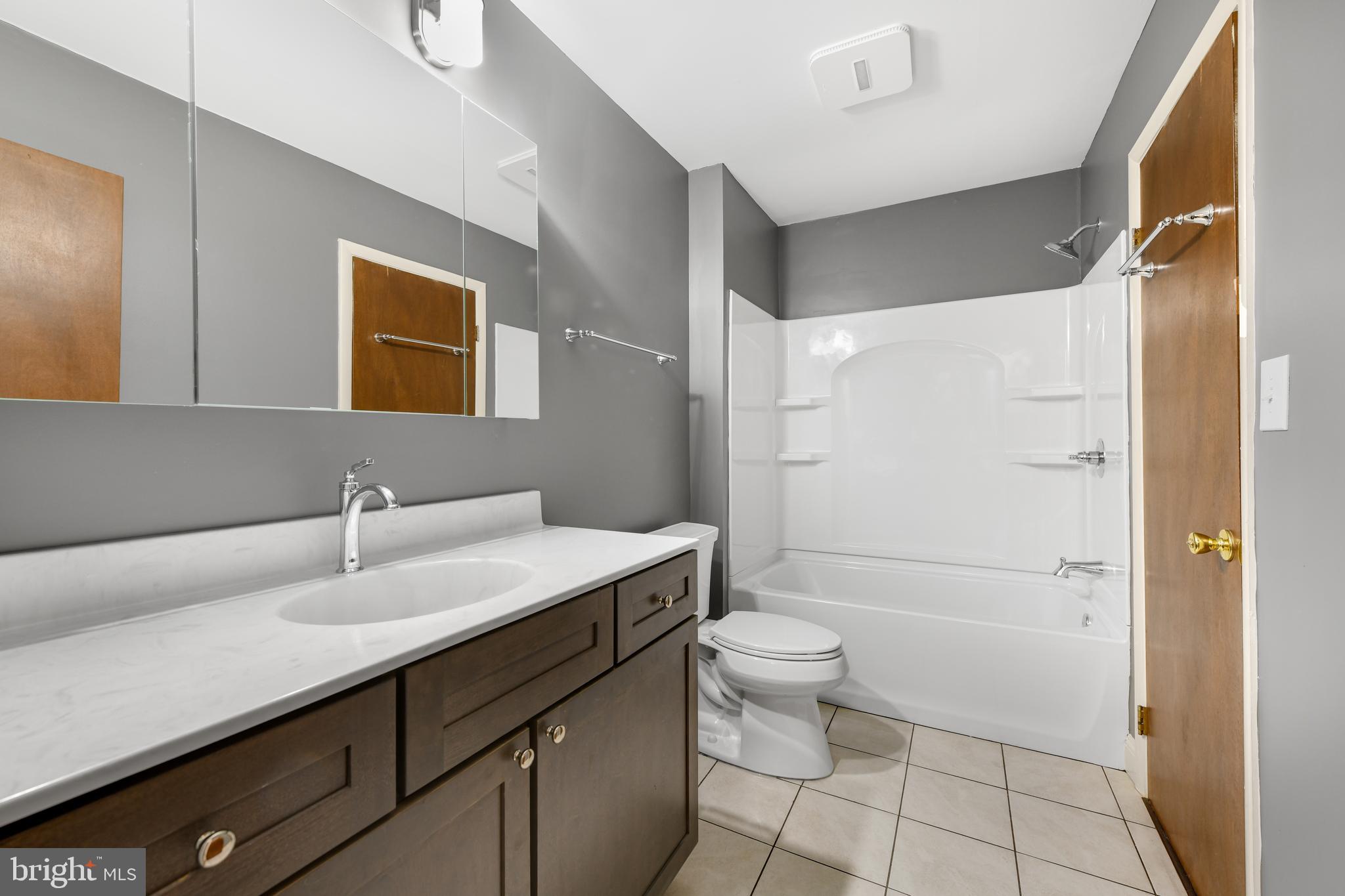 FLYING HILLS - Residential