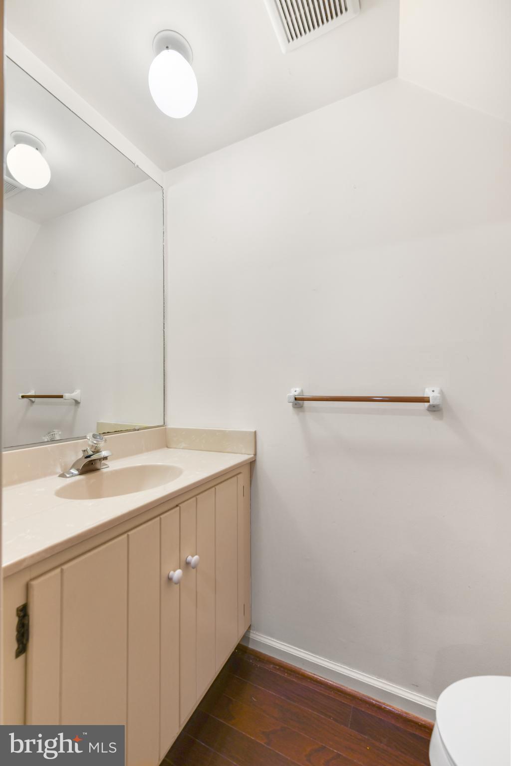 FLYING HILLS - Residential