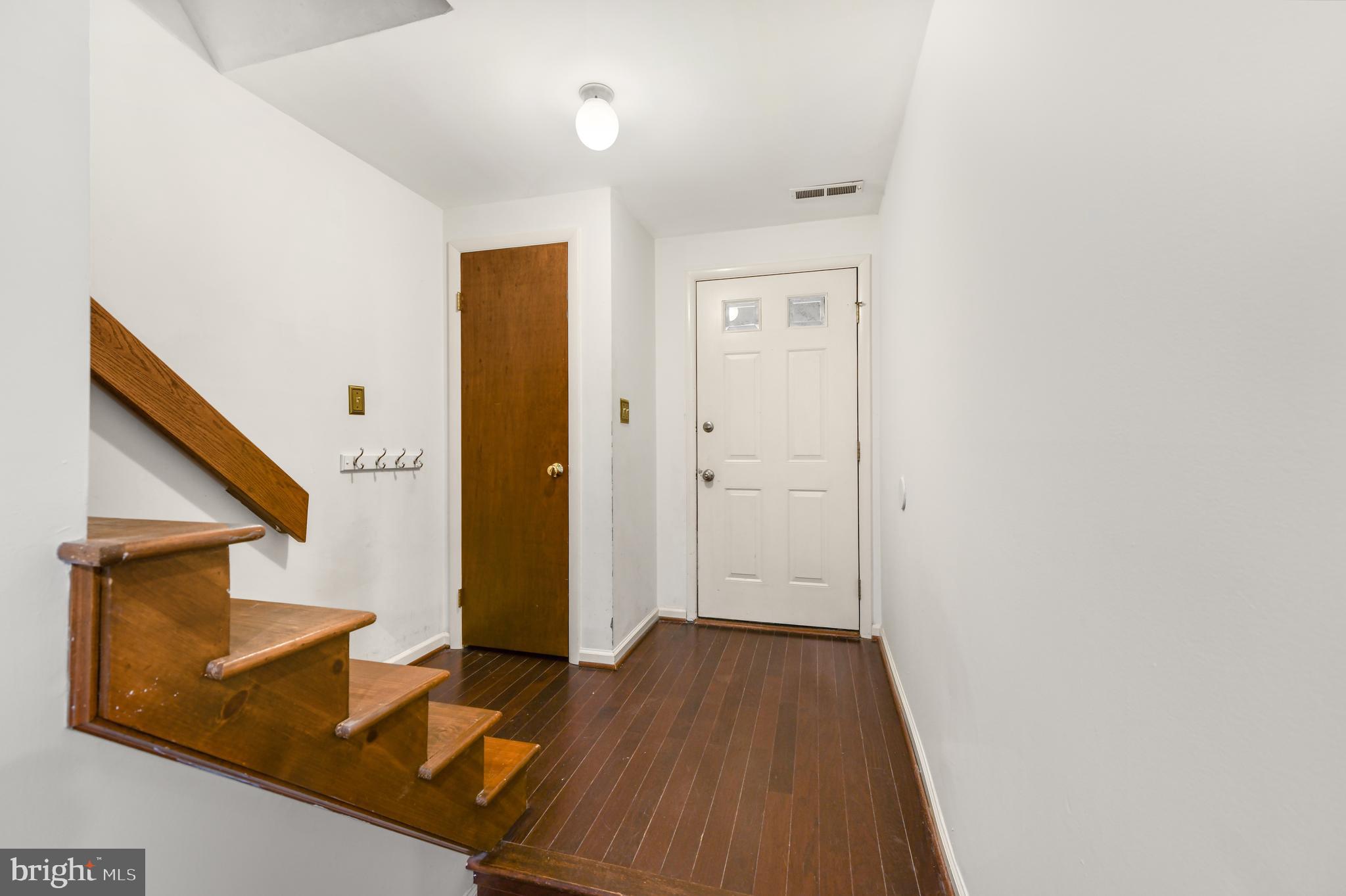 FLYING HILLS - Residential