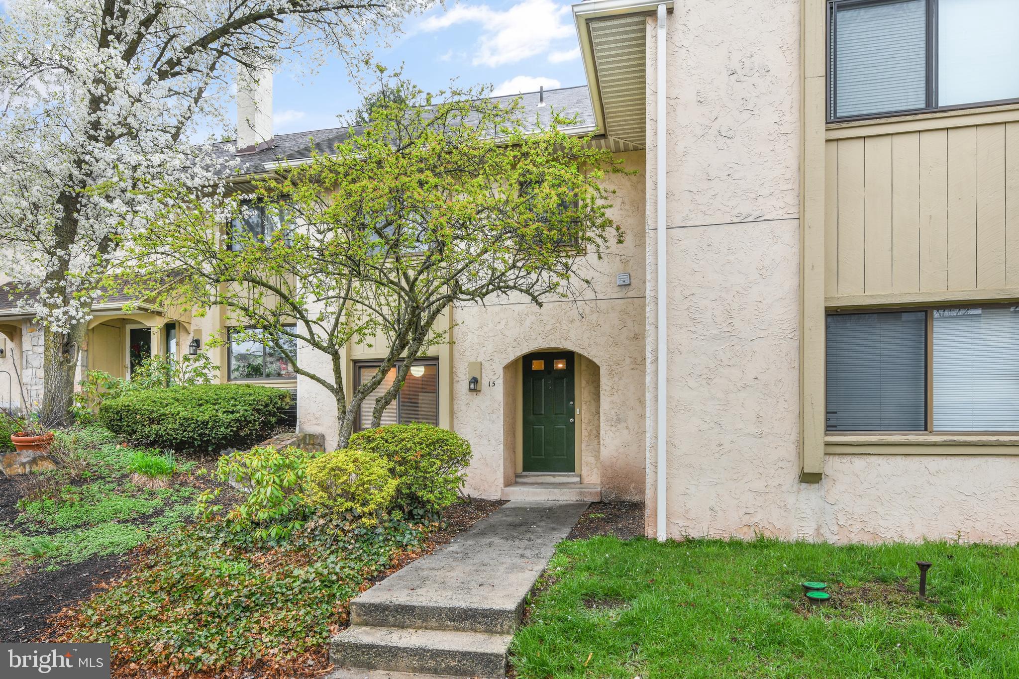 FLYING HILLS - Residential