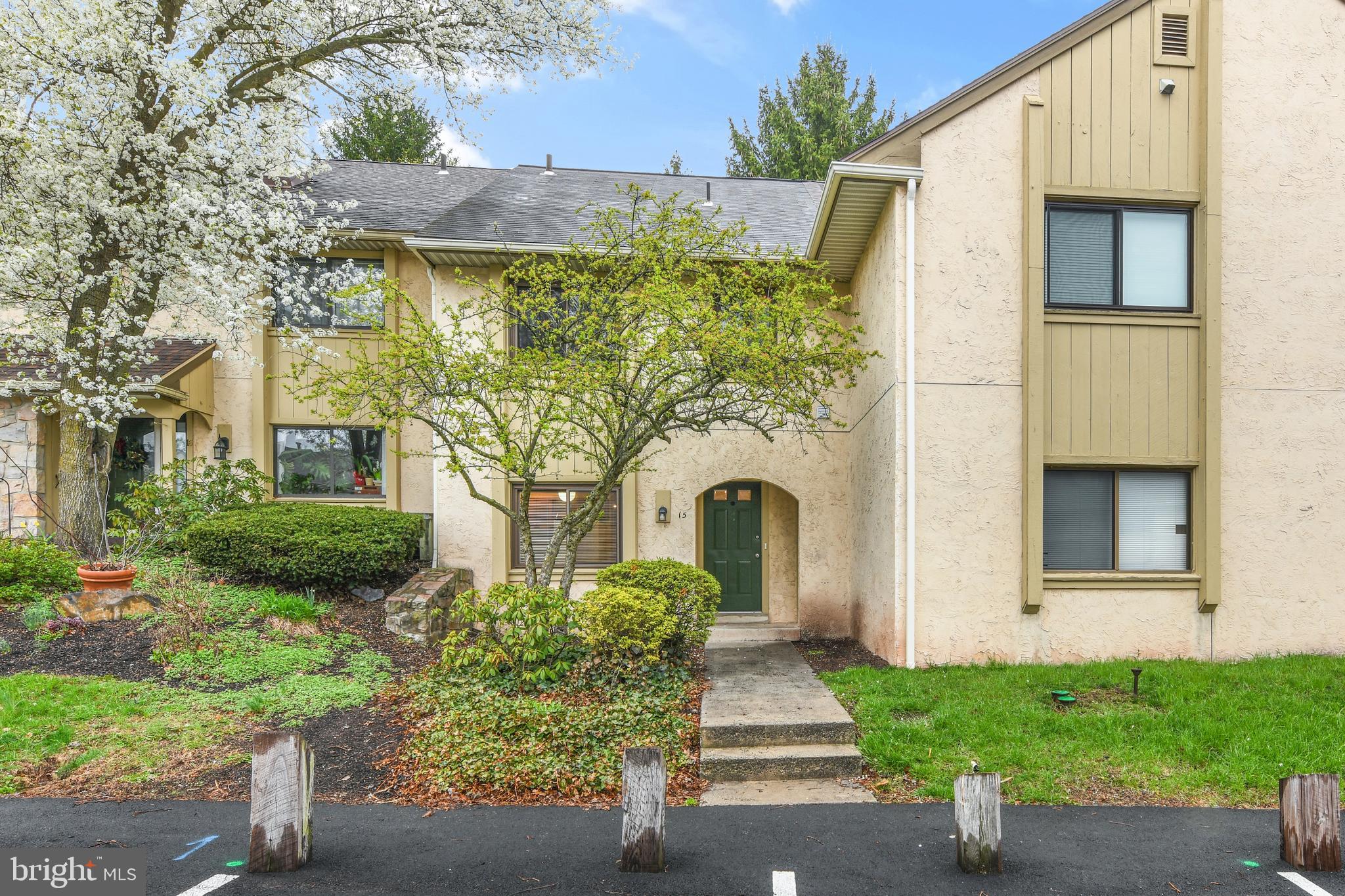 FLYING HILLS - Residential