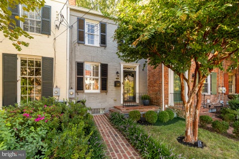 Photo of 709 S Royal Street, ALEXANDRIA, VA 22314 (MLS # VAAX2066004)