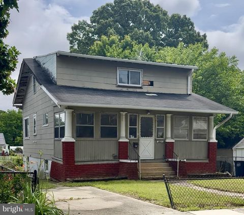 3803 40TH AVENUE BRENTWOOD MD 20722