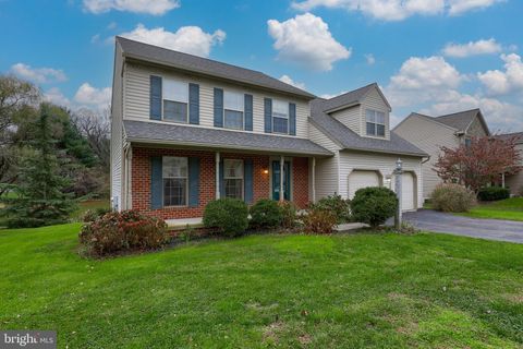 Photo of 3604 WILDFLOWER LN, MOUNTVILLE, PA 17554 (MLS # PALA2027878)