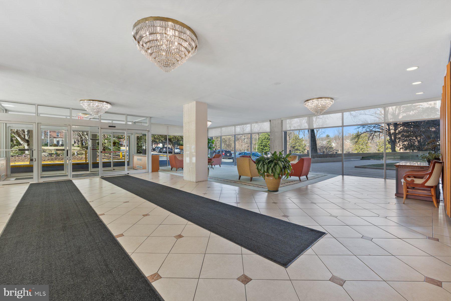 GROSVENOR - Residential Lease