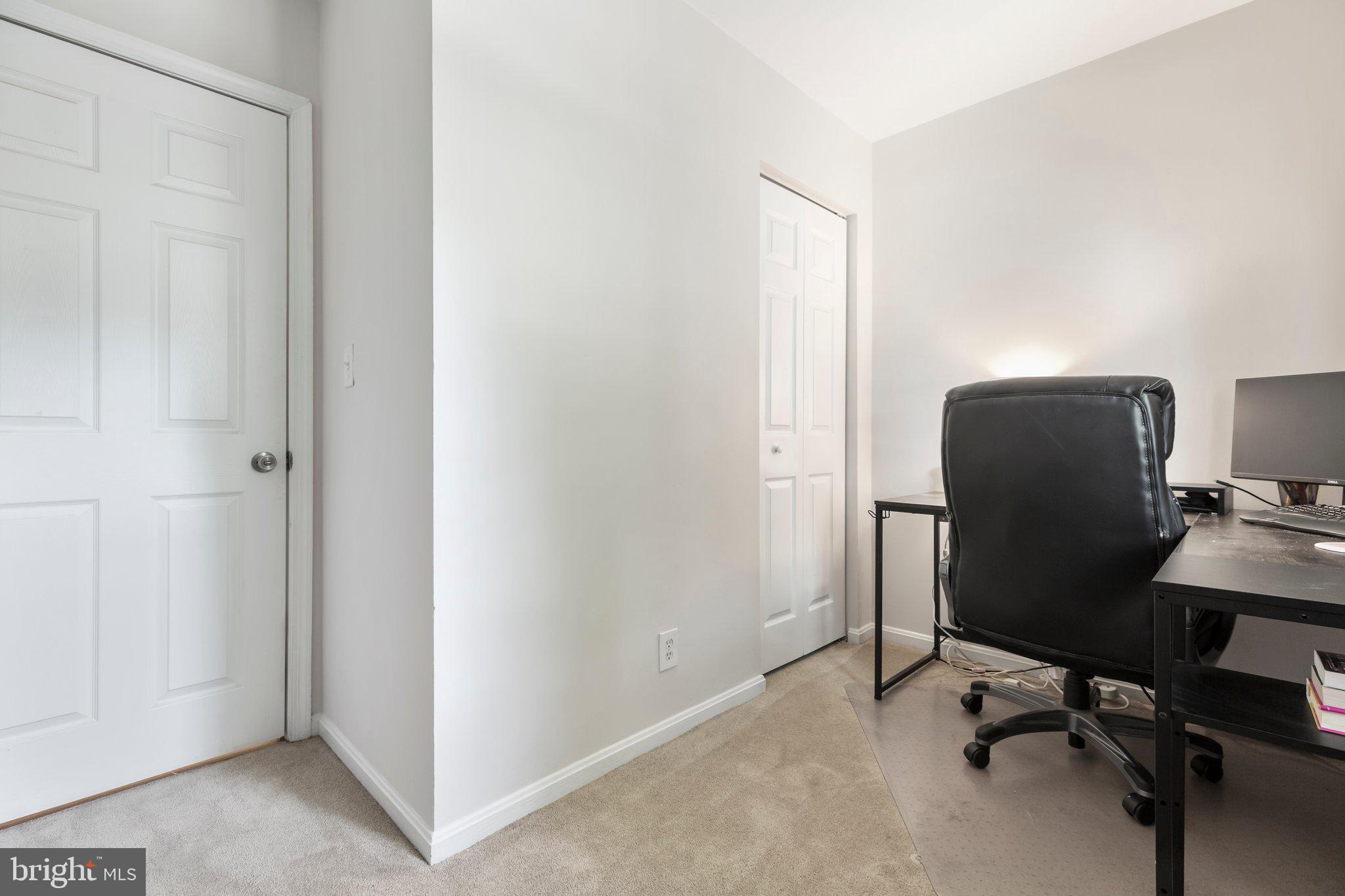 HUNTERS GROVE - Residential