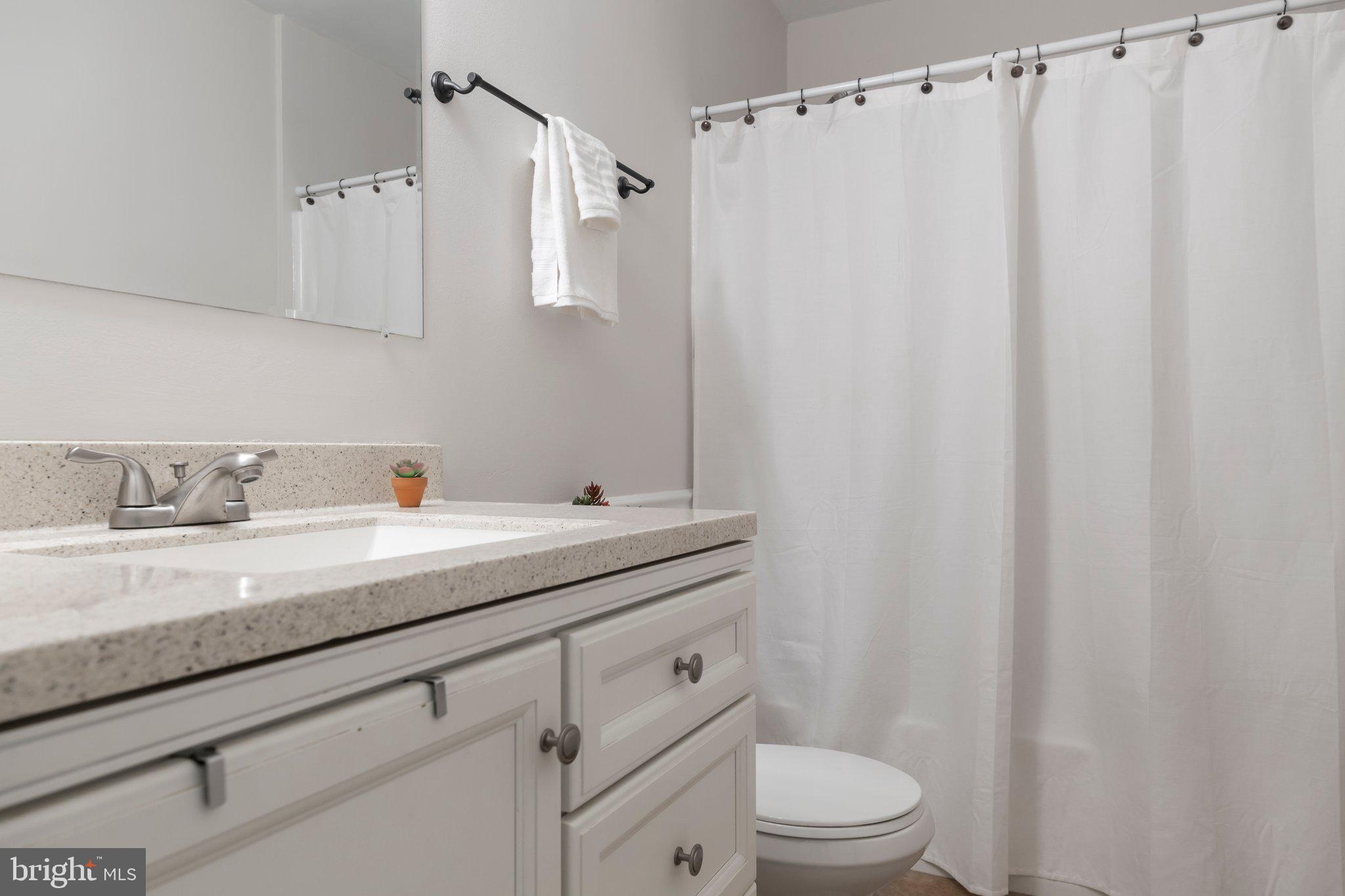 HUNTERS GROVE - Residential