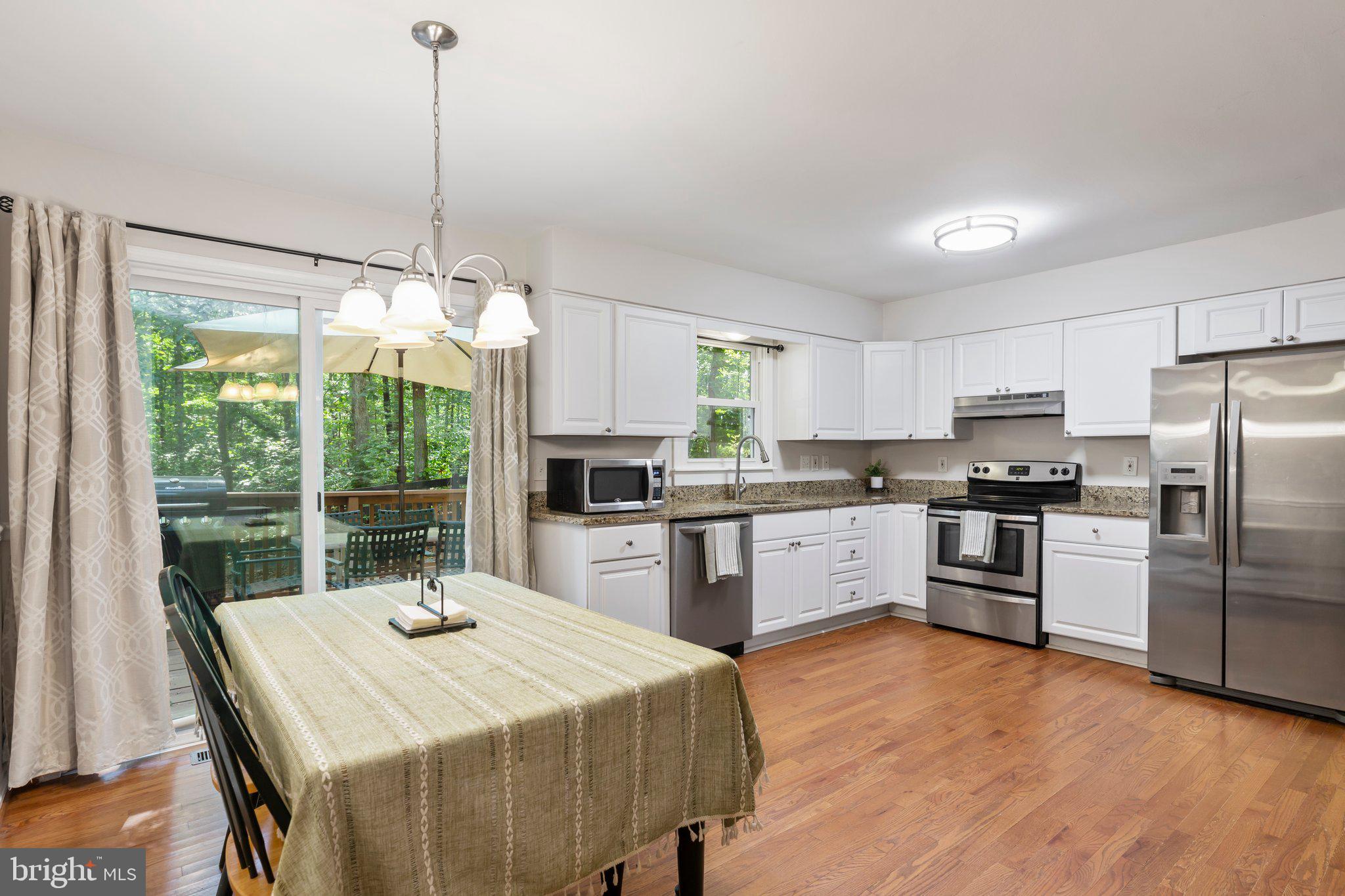 HUNTERS GROVE - Residential