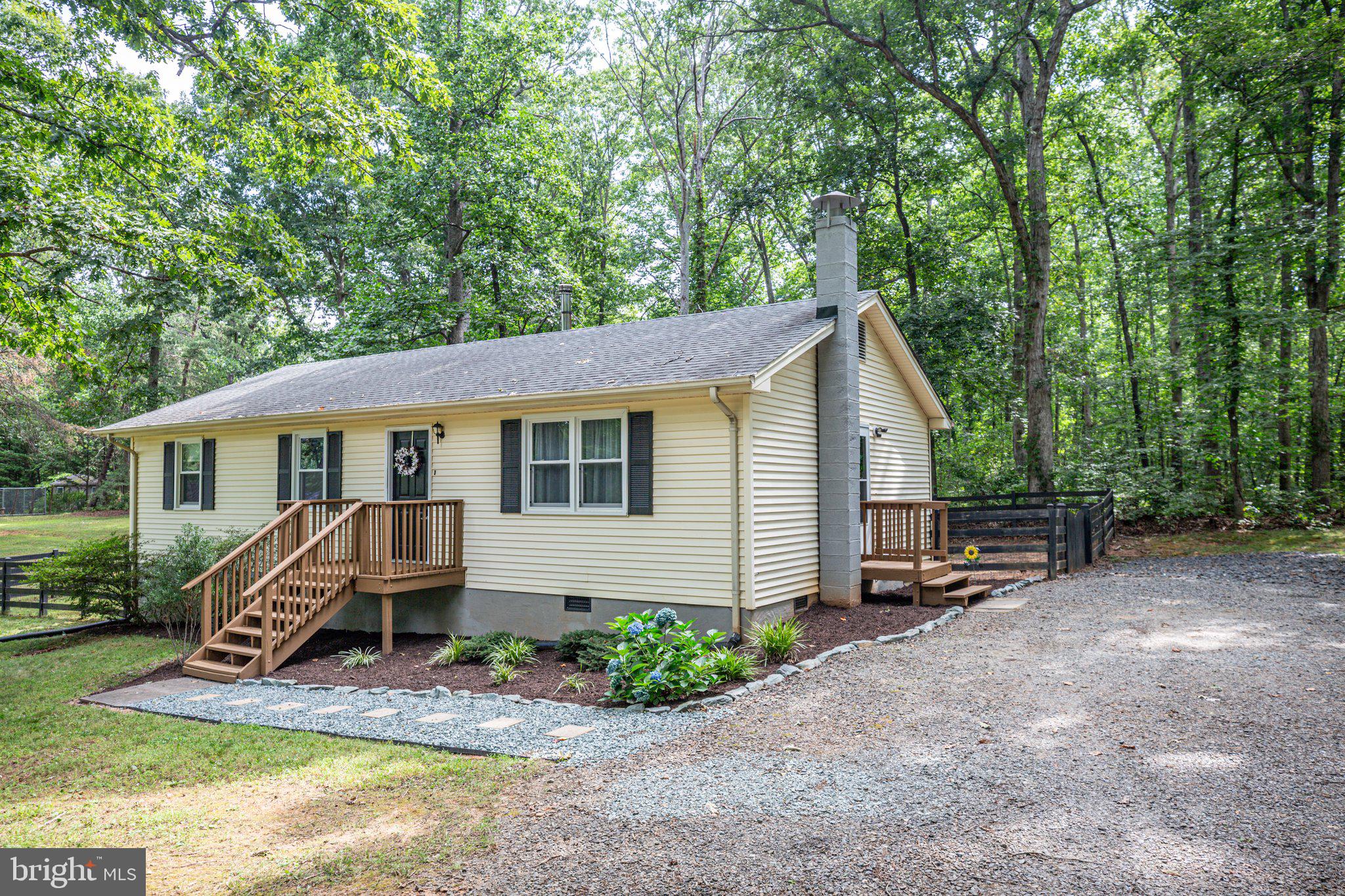 HUNTERS GROVE - Residential