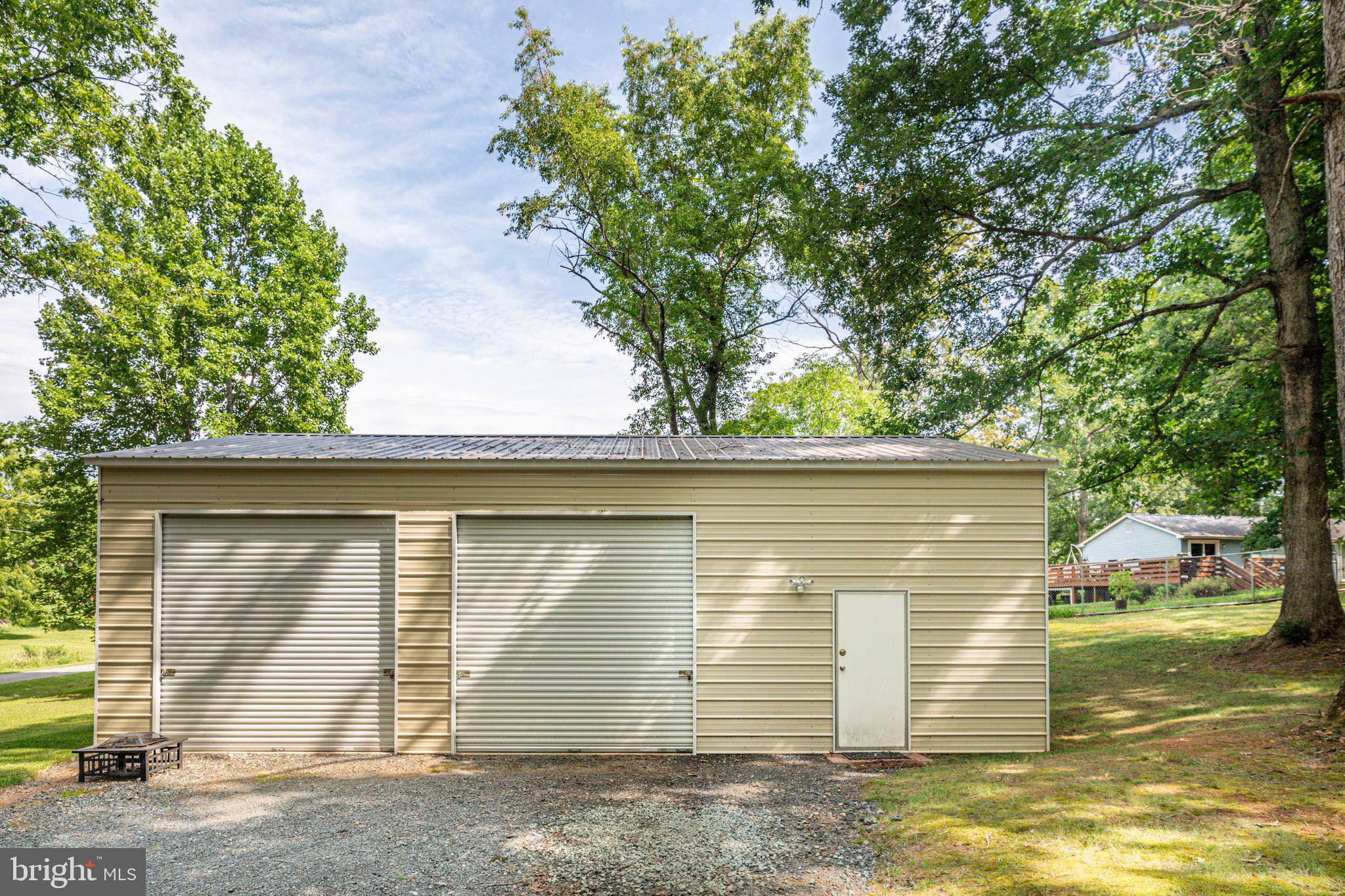 HUNTERS GROVE - Residential