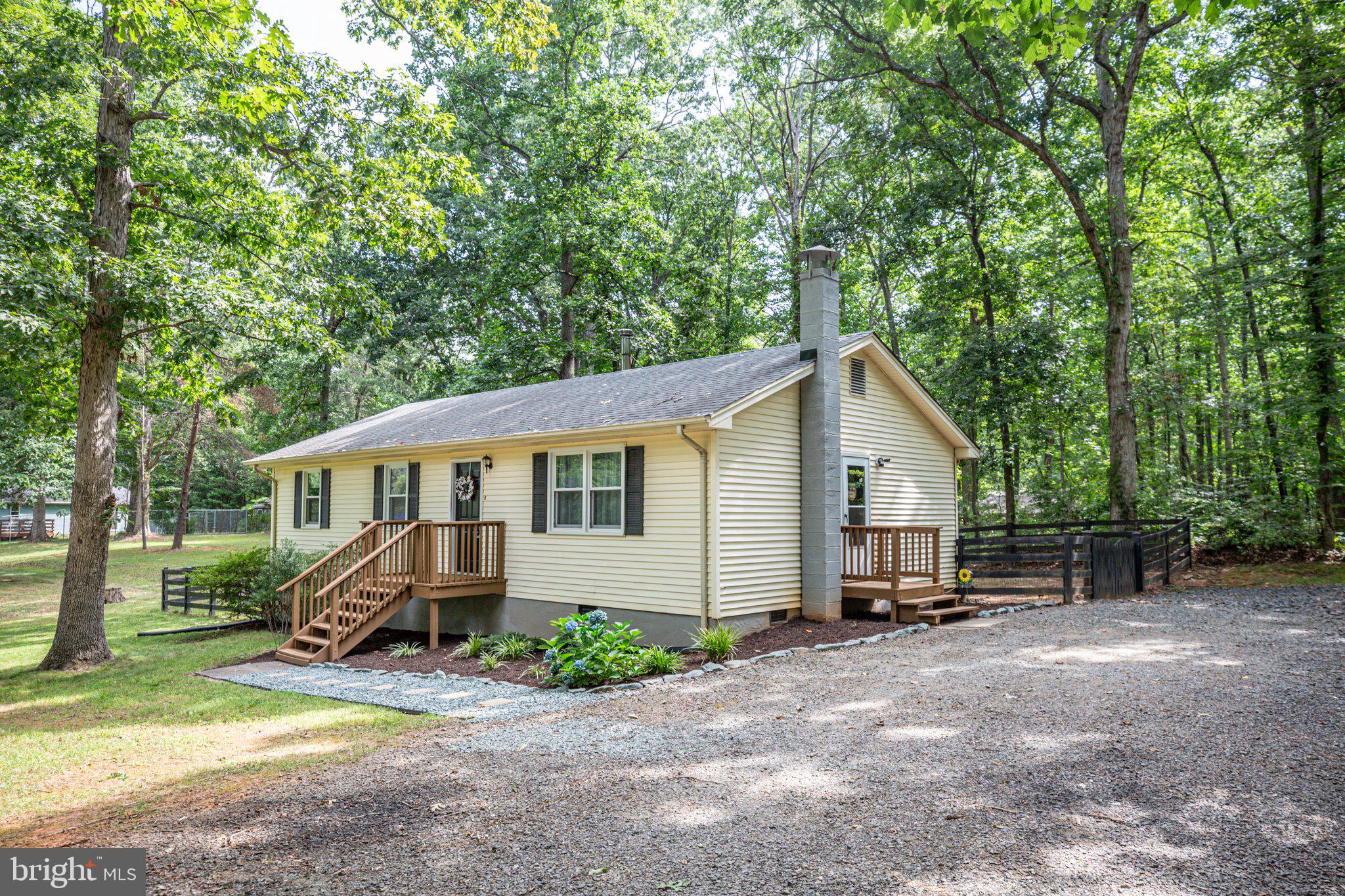 HUNTERS GROVE - Residential