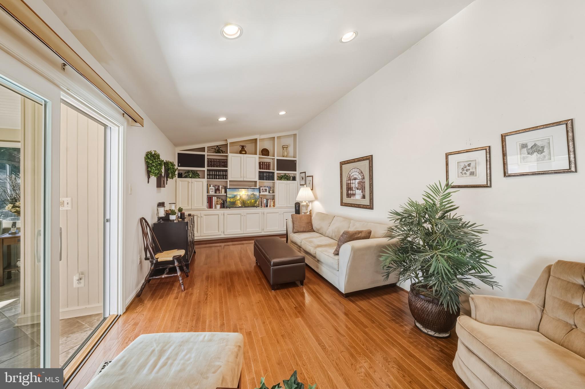 FERNSHIRE FARMS - Residential