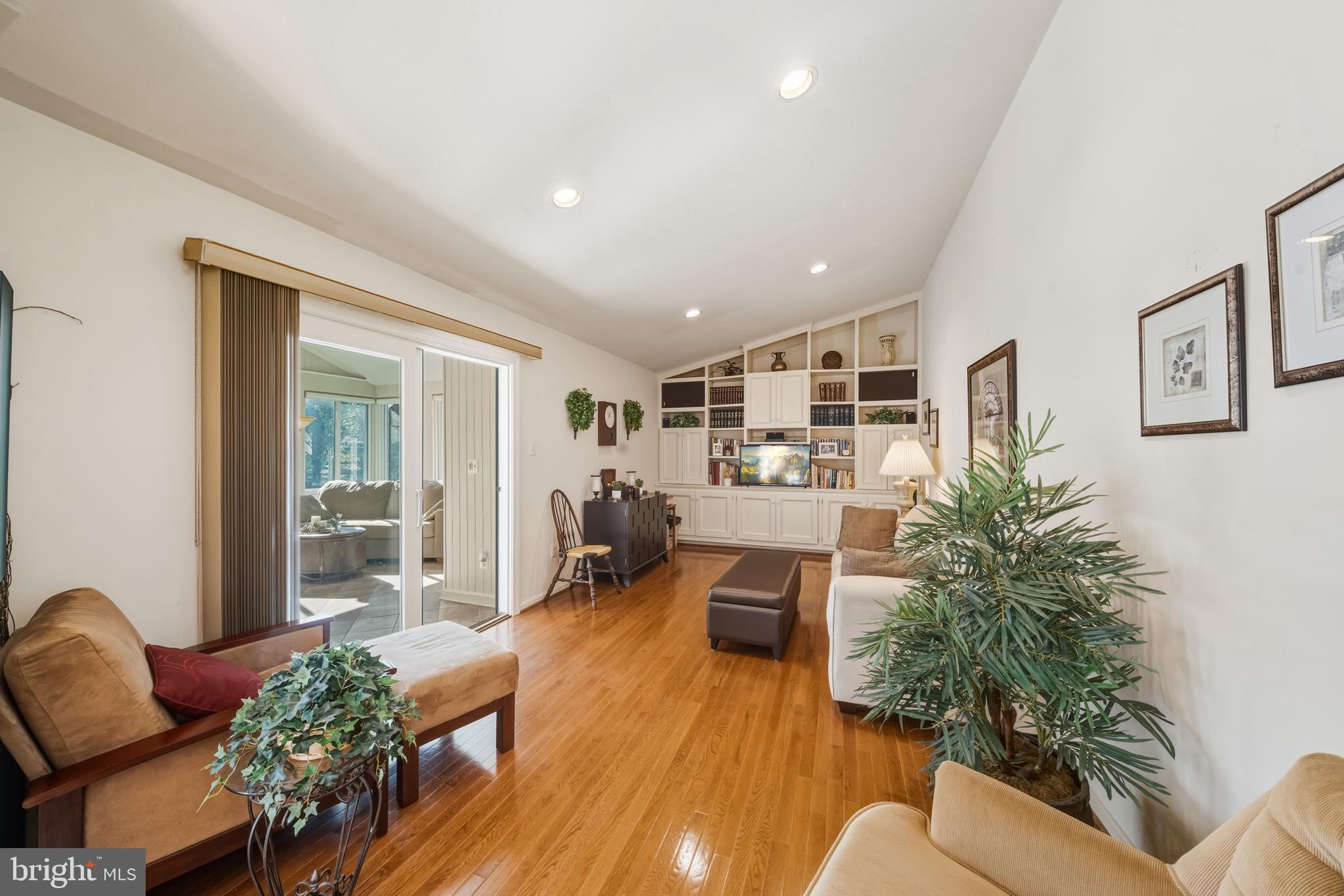 FERNSHIRE FARMS - Residential